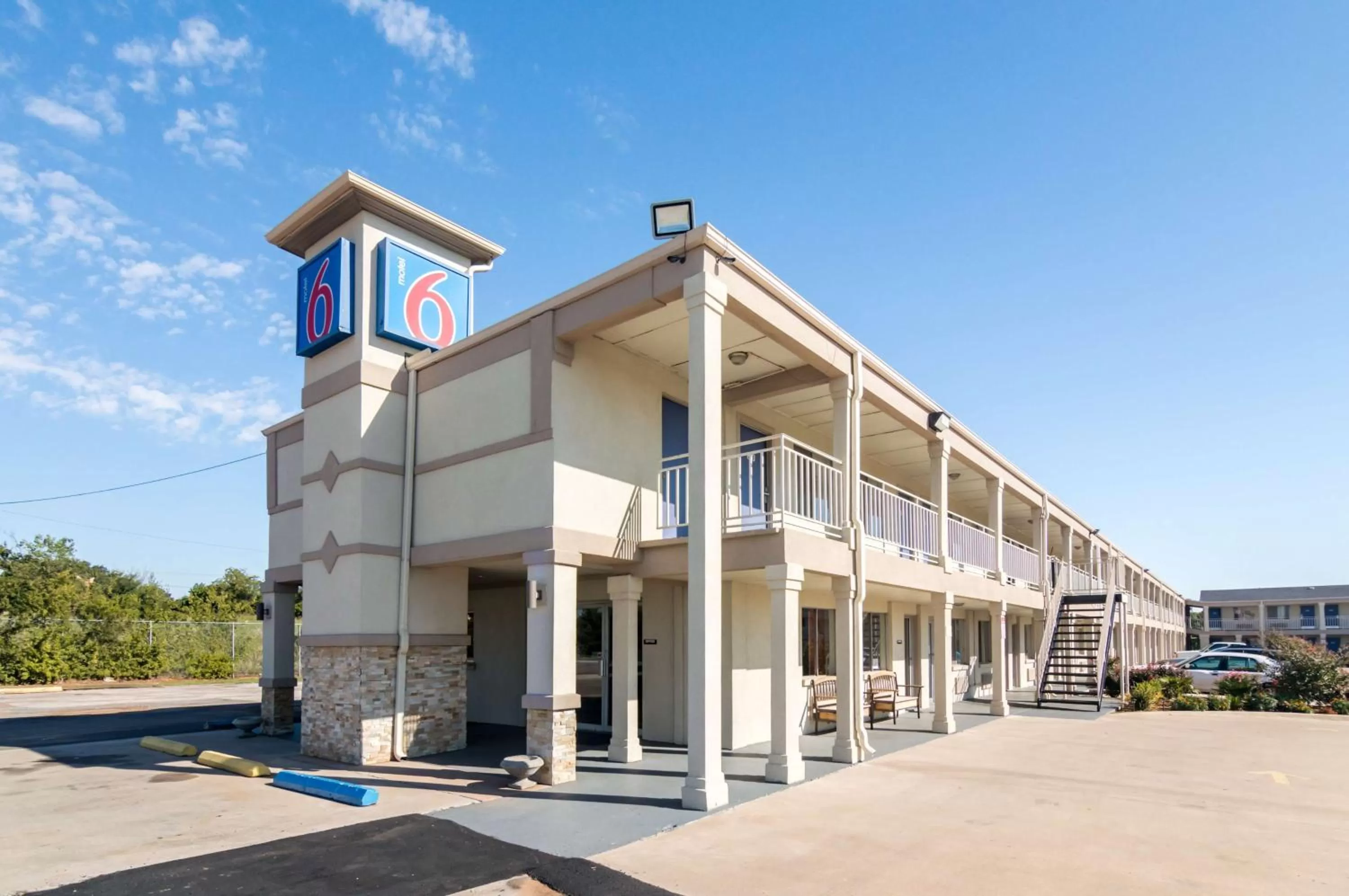 Property building in Motel 6-Wichita Falls, TX - North