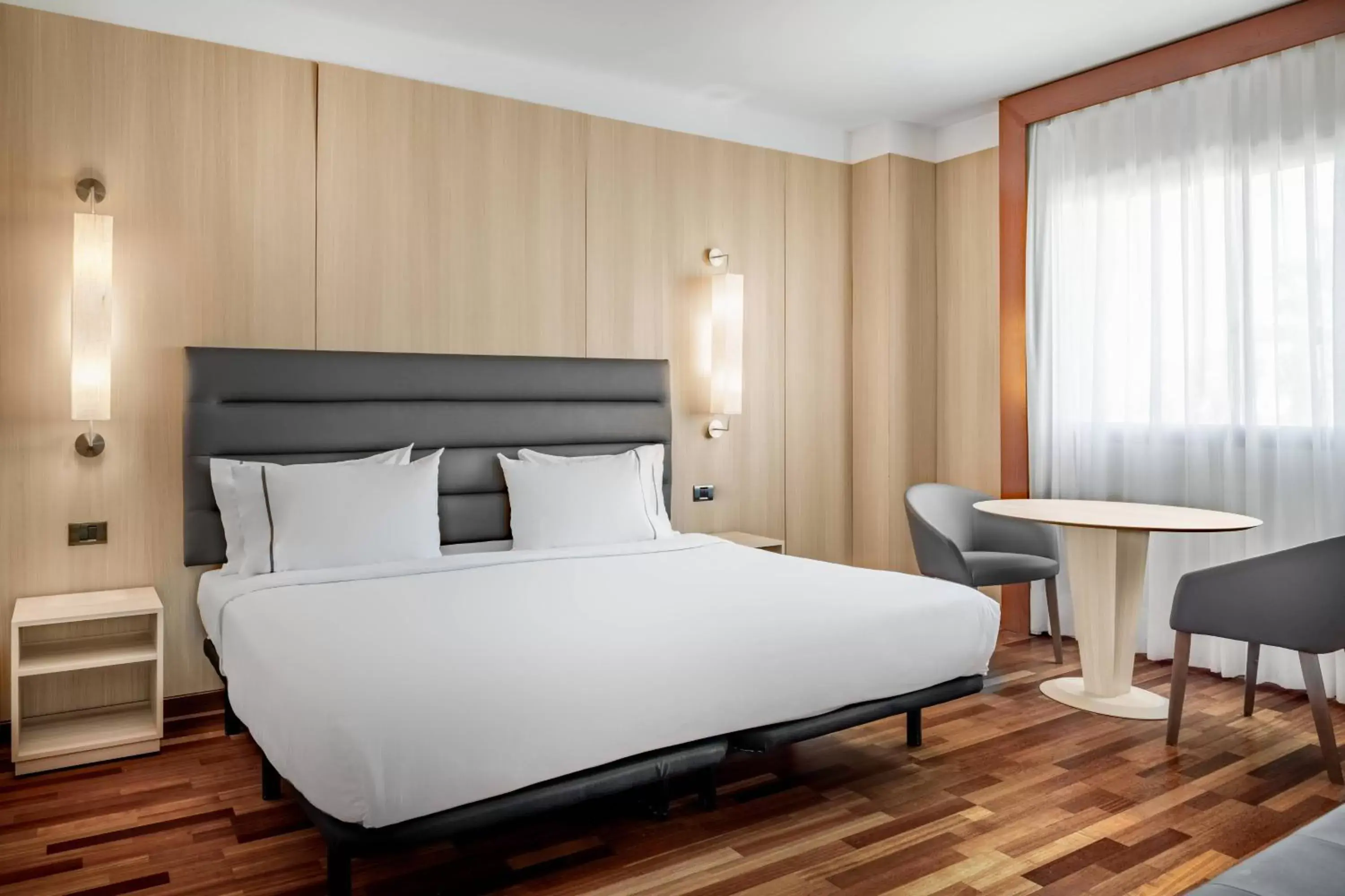 Bedroom, Bed in AC Hotel Badajoz by Marriott