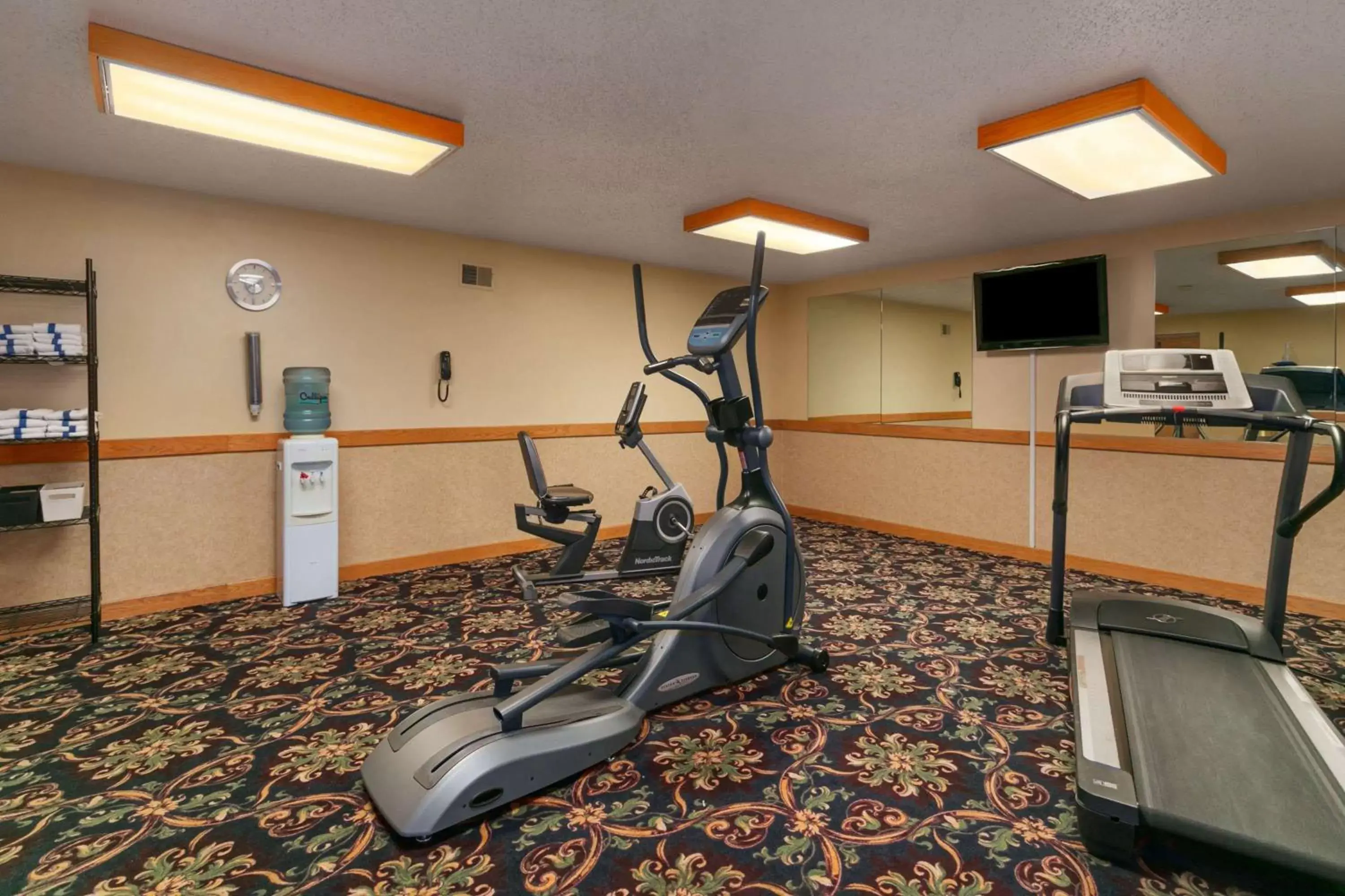 Fitness centre/facilities in Ramada by Wyndham Bismarck Fitness centre/facilities in Ramada by Wyndham Bismarck