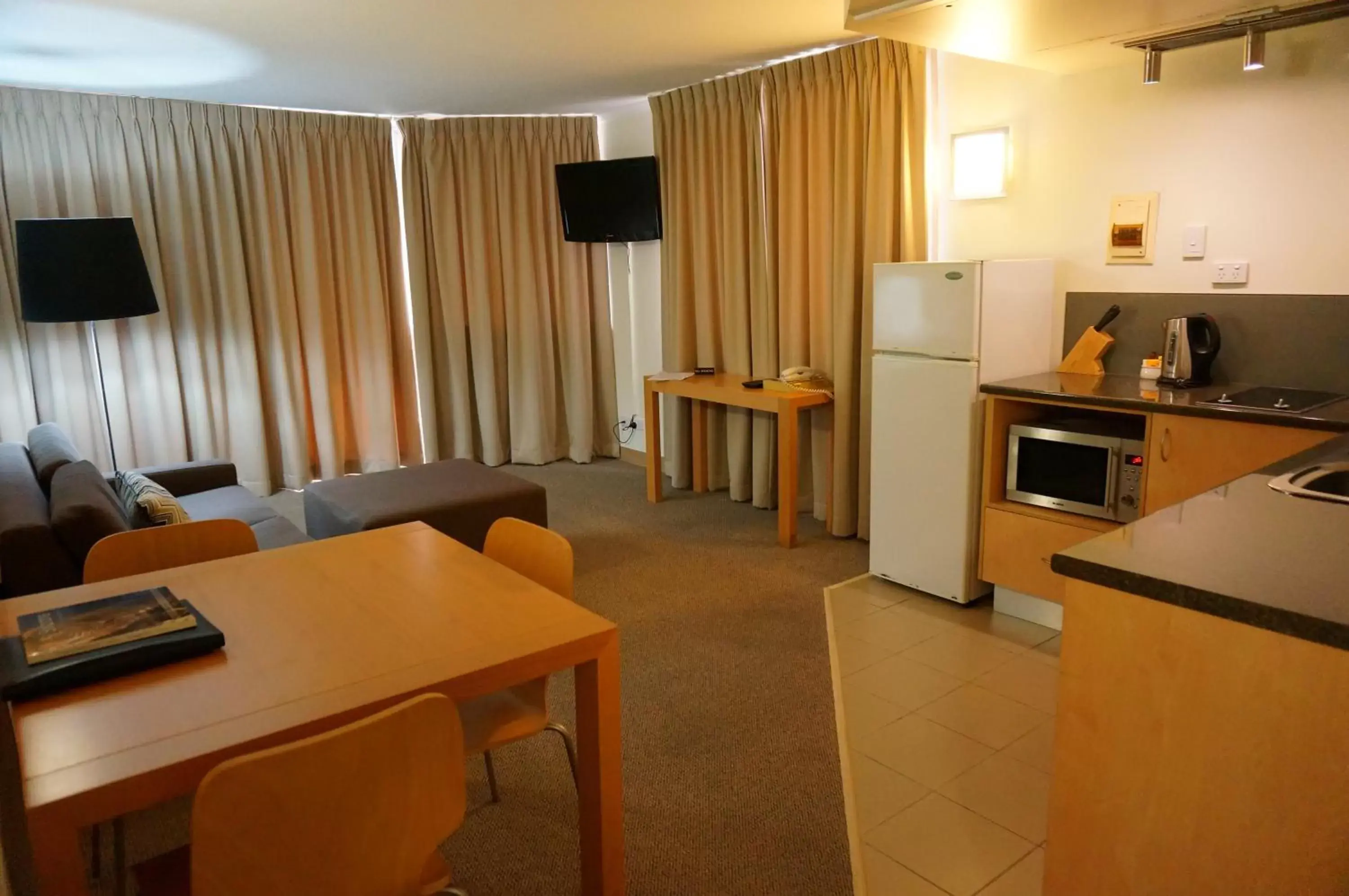 Living room, Seating Area in Abbey On Roma Hotel & Apartments