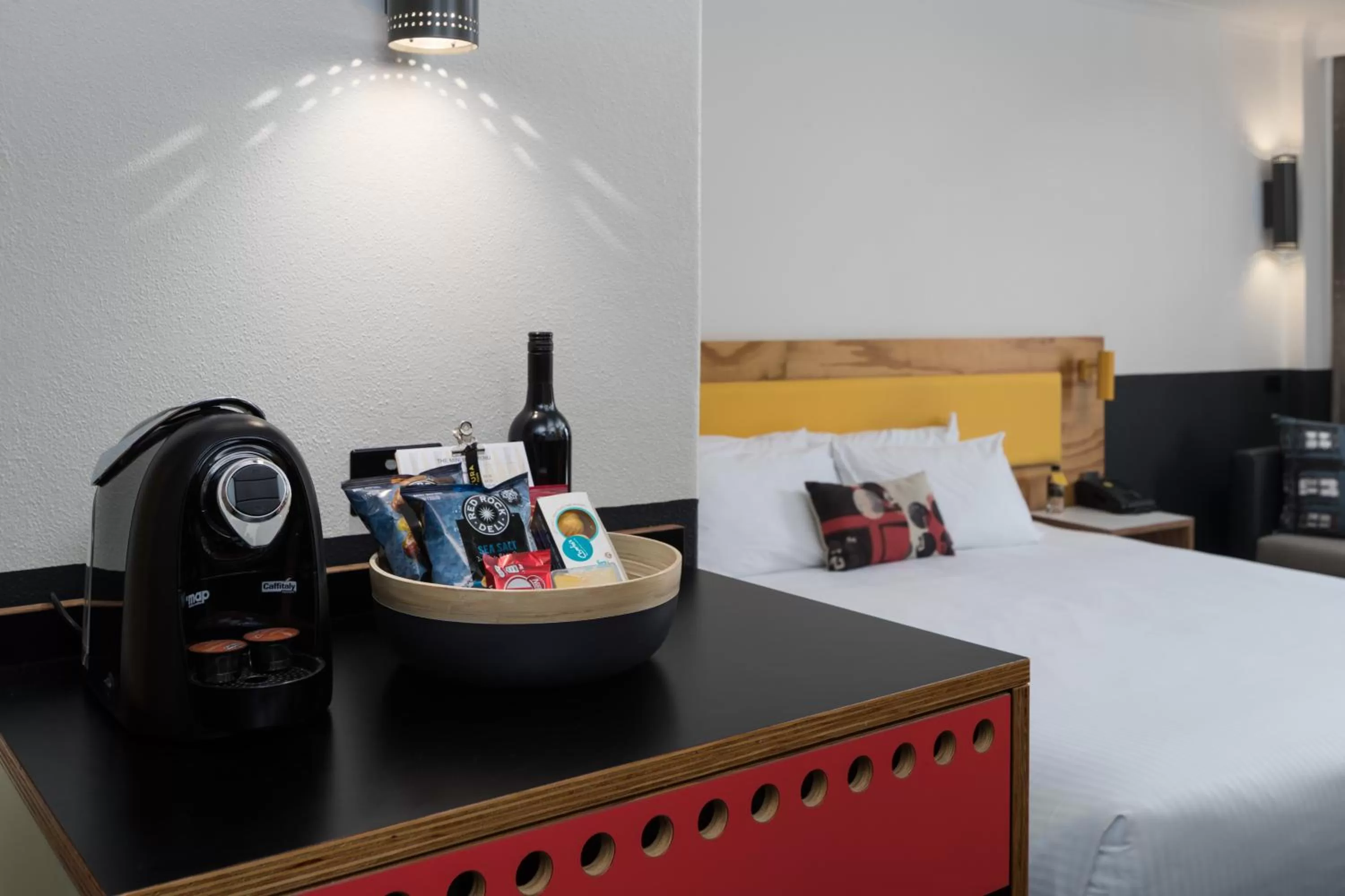 Coffee/tea facilities, Bed in Atura Albury