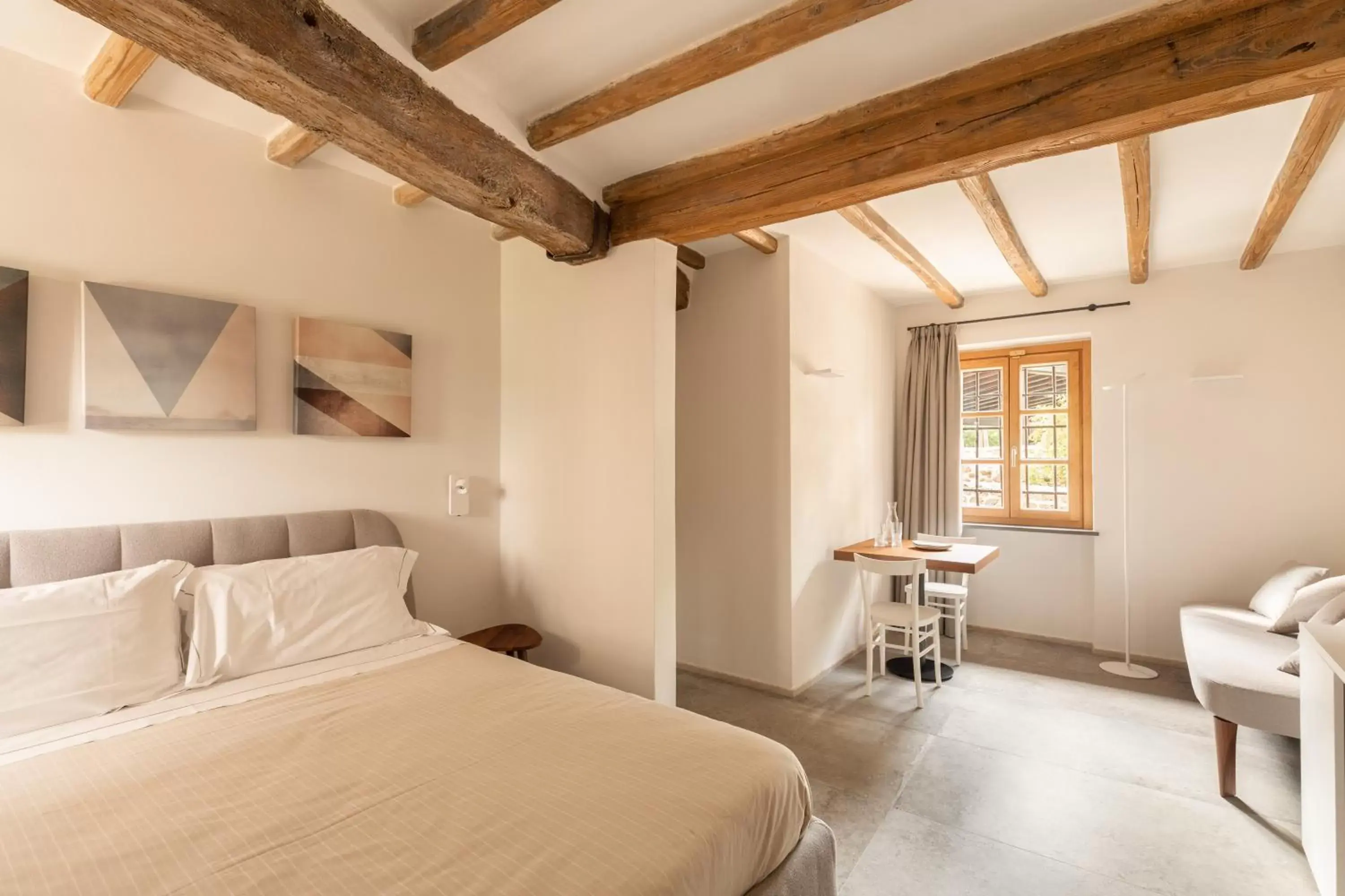 Photo of the whole room, Bed in Antico Borgo Molino 7cento