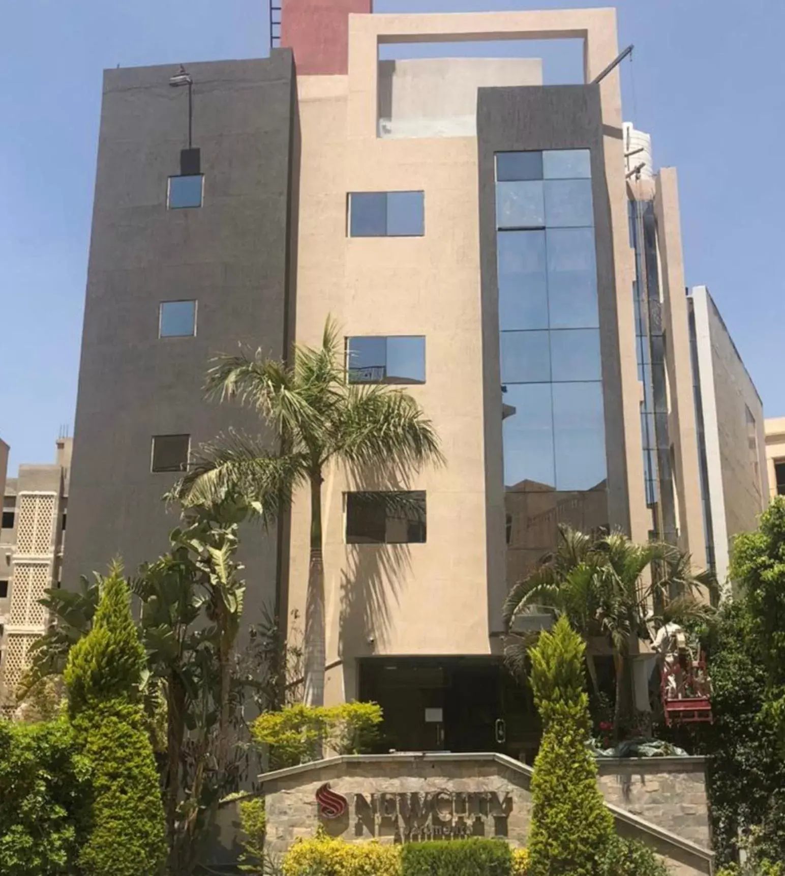 Property building in NewCity Hotel & Suites Property building in NewCity Hotel & Suites