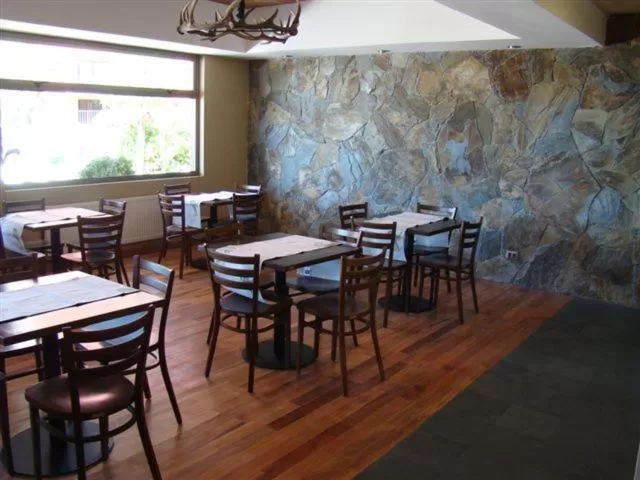 Restaurant/places to eat in Hotel Terraza Suite