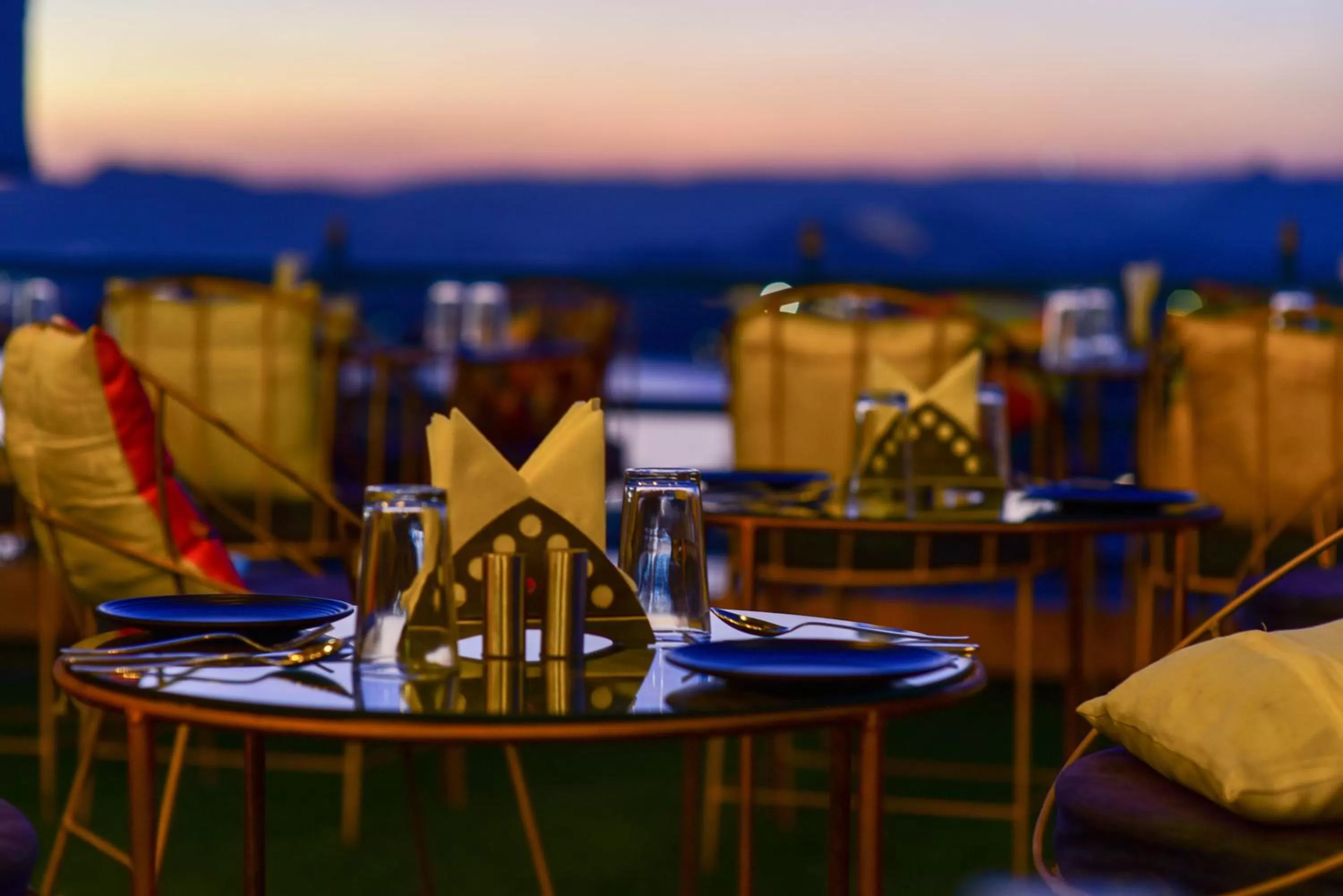 Dining area in Hotel Casa by the lake