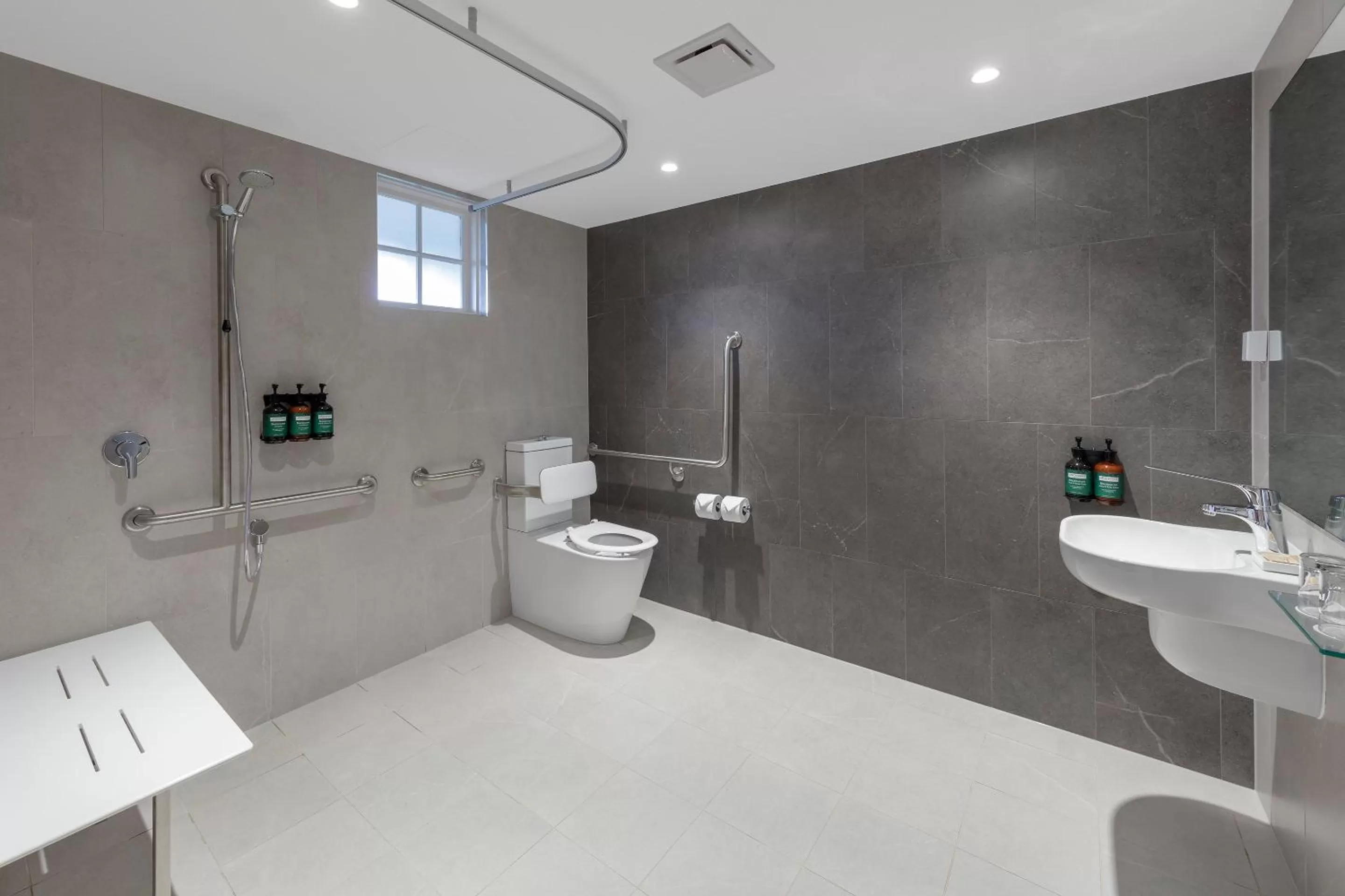 Bathroom in Crowne Plaza Hawkesbury Valley by IHG