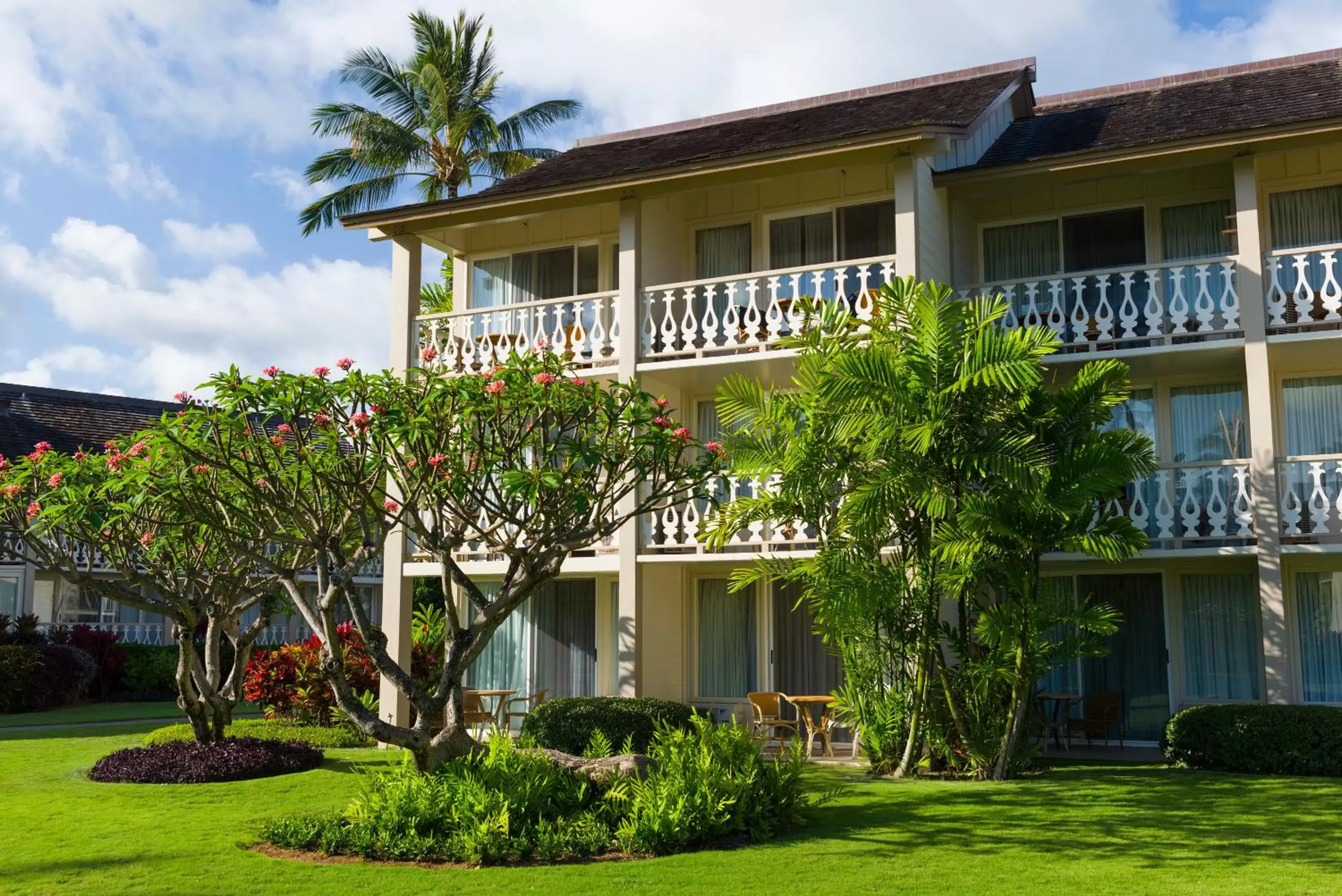 Property Building in Aston Islander On The Beach