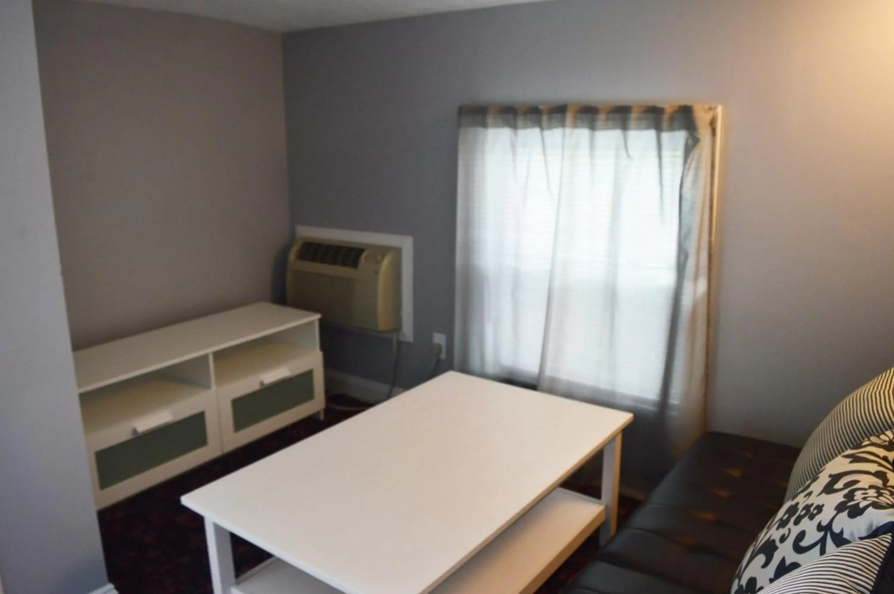 Living room, Dining Area in Mountain View Suites