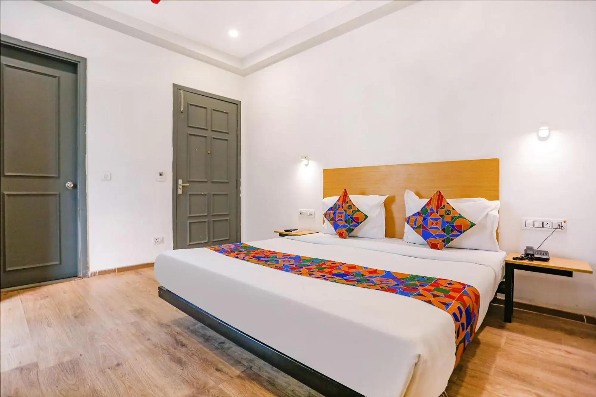 Photo of the whole room, Bed in FabHotel Roseman Photo of the whole room, Bed in FabHotel Roseman