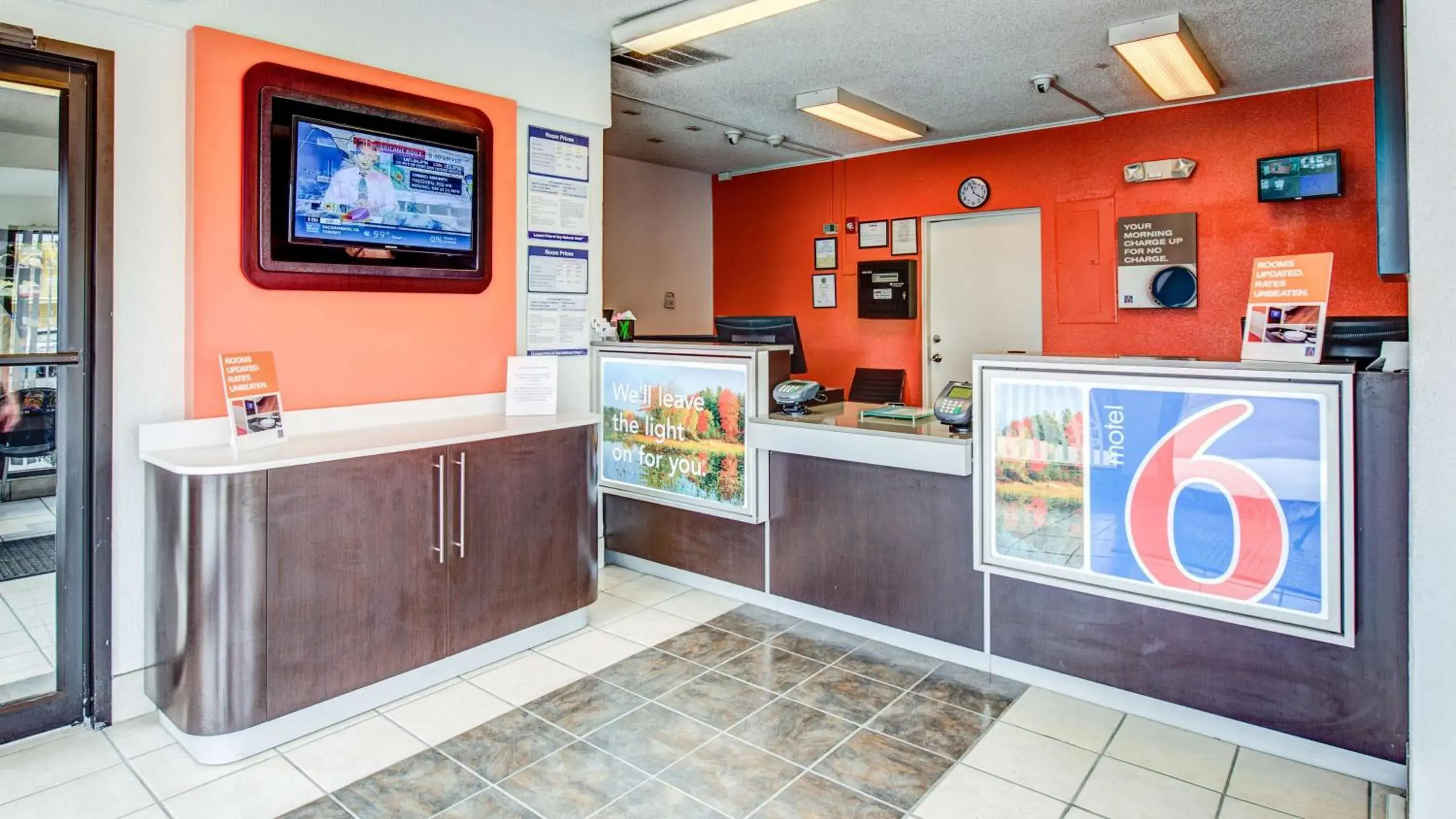 TV and multimedia, Lobby/Reception in Motel 6-Norfolk, VA