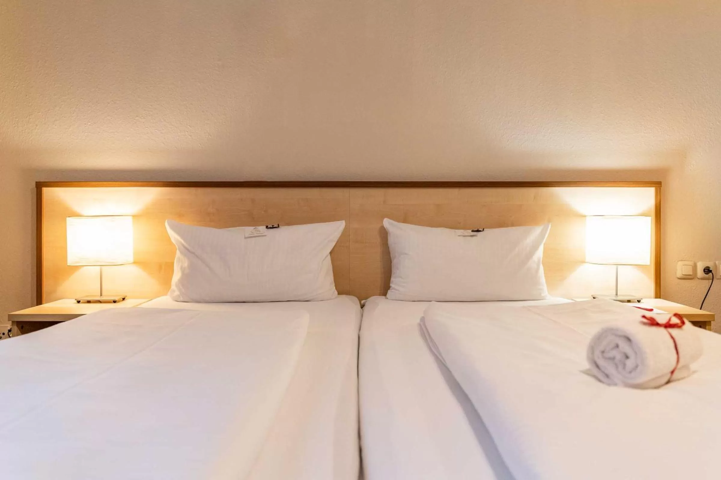 Photo of the whole room, Bed in Astoria Easy Hotel Essen