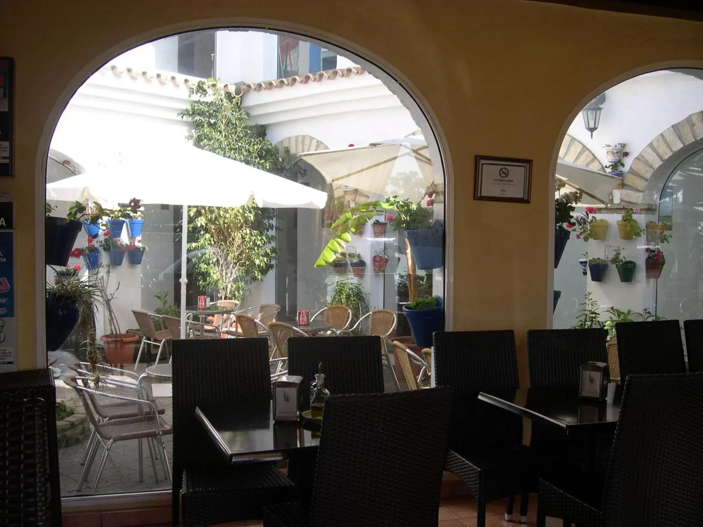 Restaurant/Places to Eat in Hotel Cortijo Los Gallos