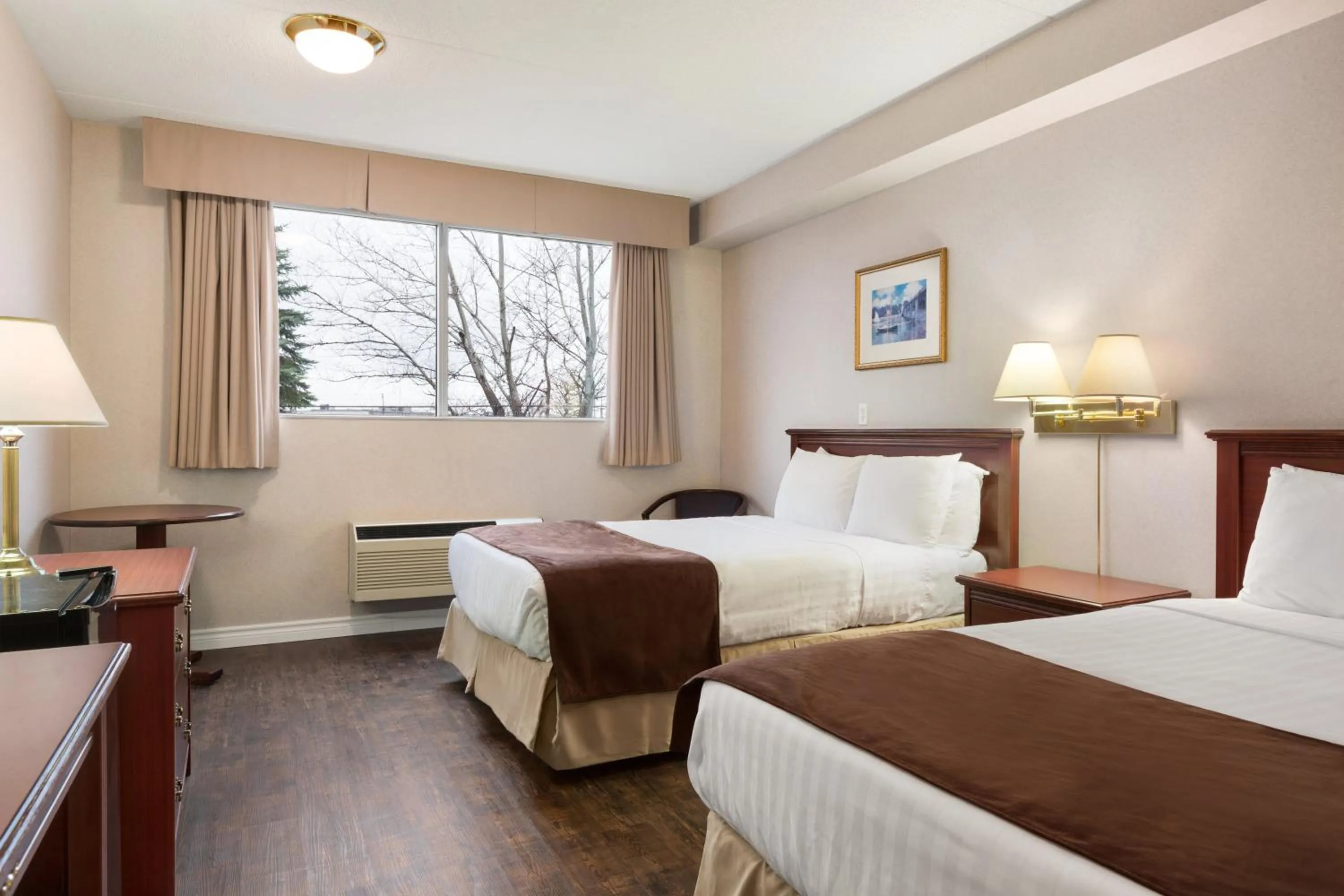 Photo of the whole room in Days Inn by Wyndham Brockville