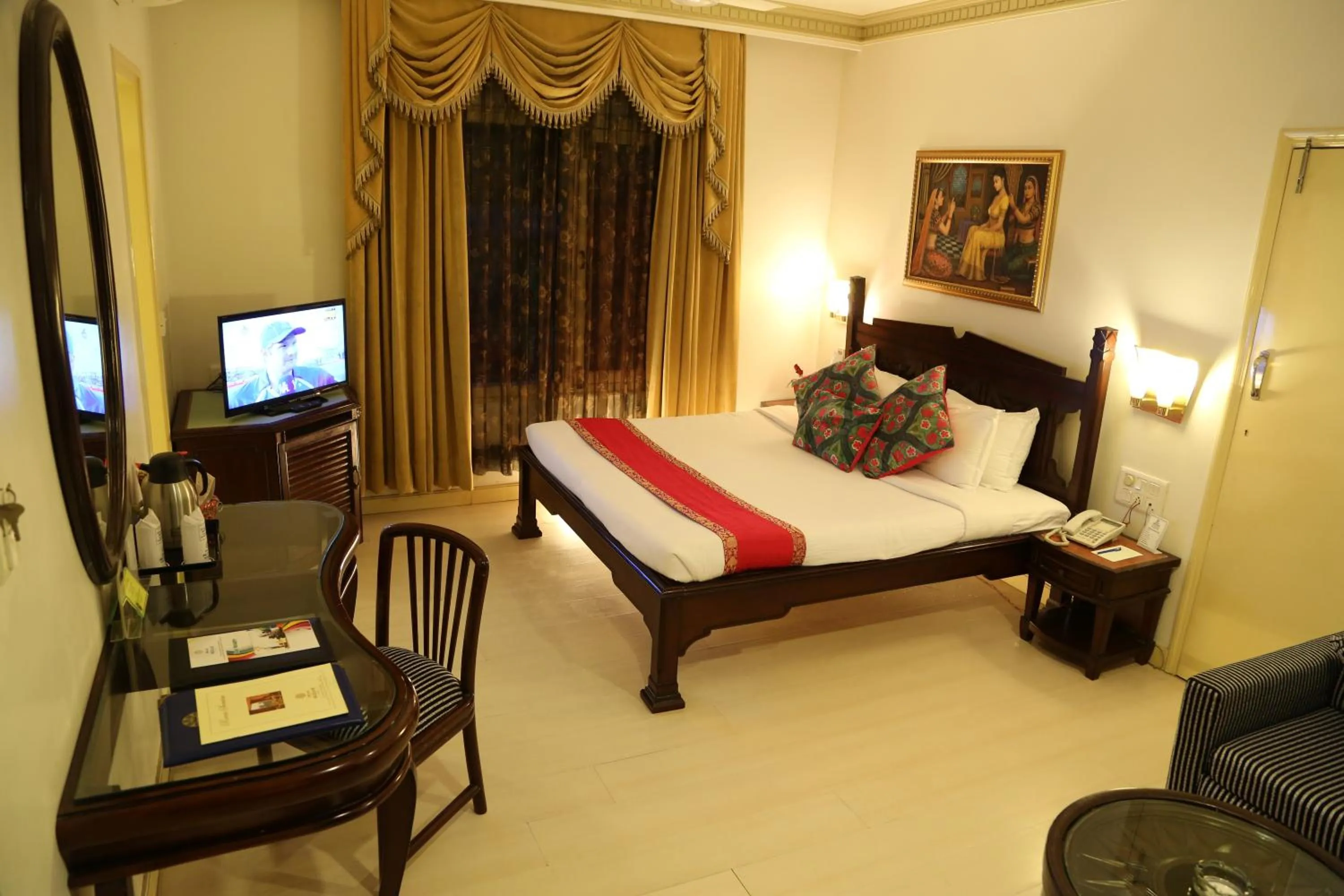 Photo of the whole room, Bed in Hotel Hillock