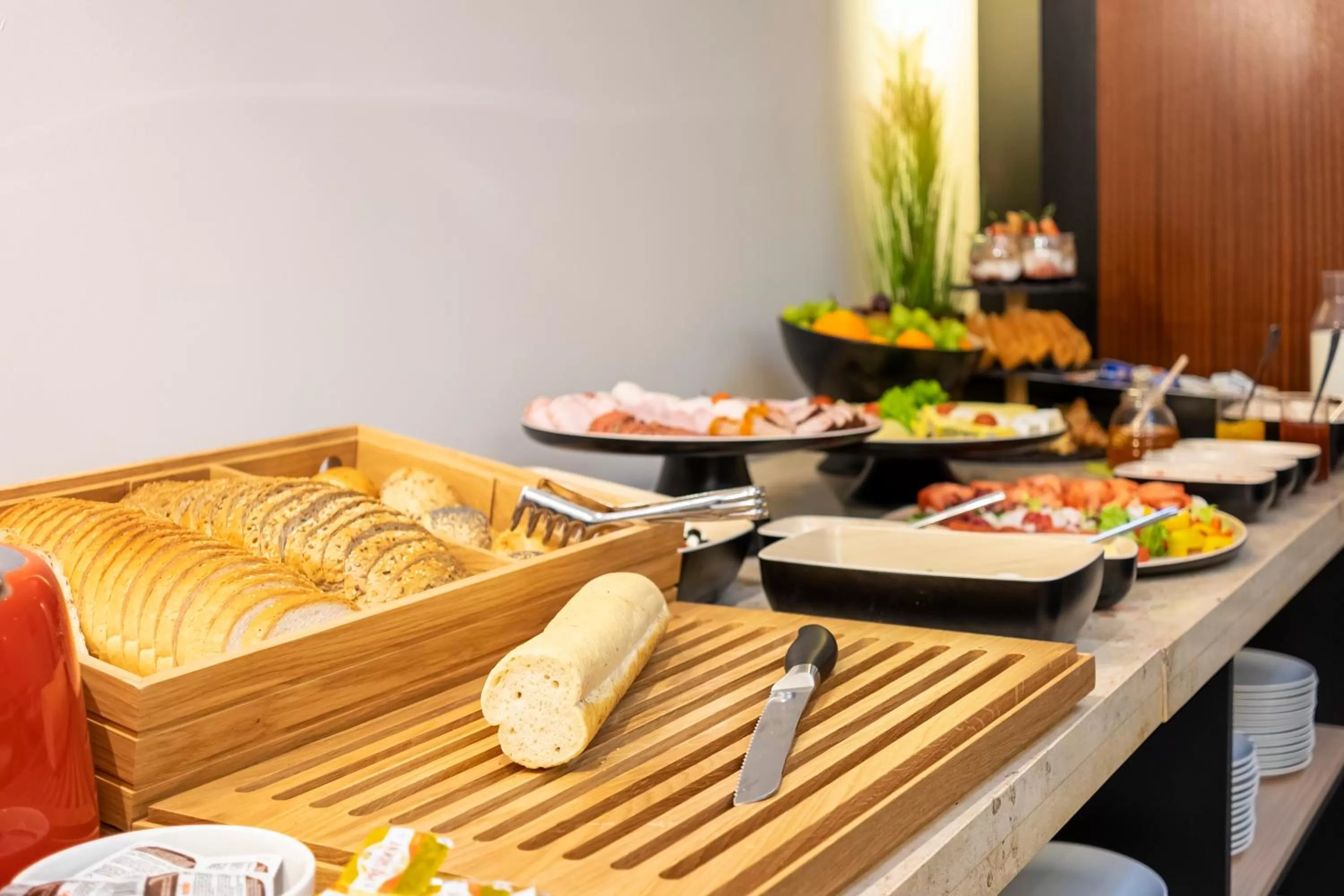 Breakfast in Hotel H12****