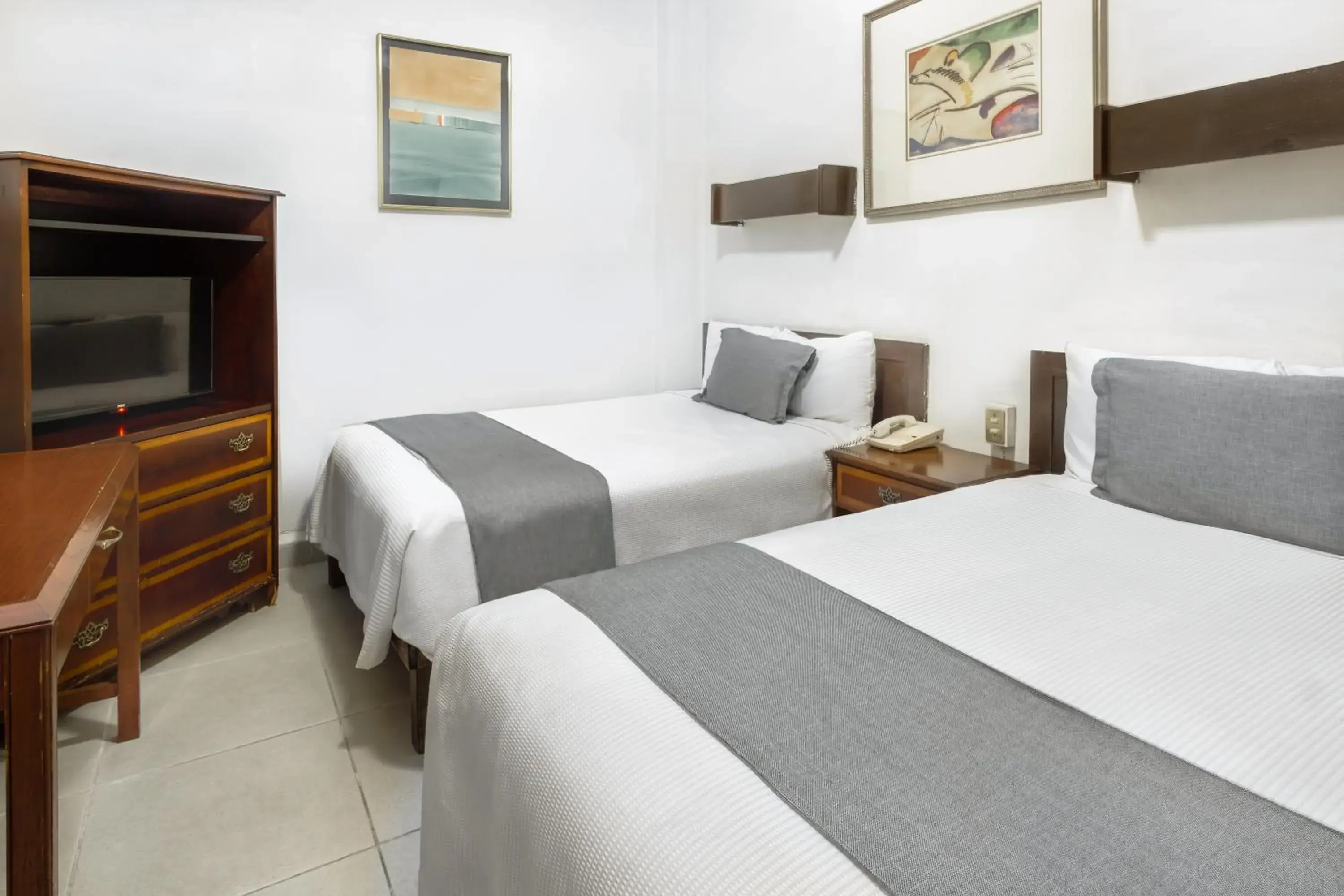 Property building, Bed in Hotel San Jorge