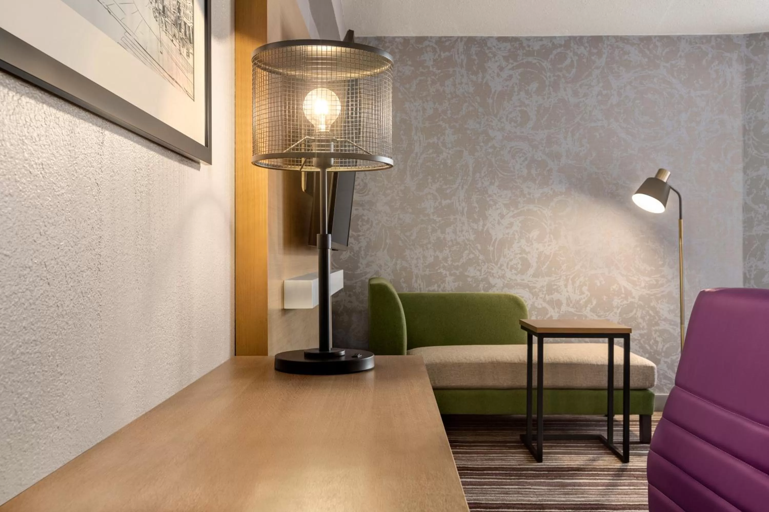 Guests in Holiday Inn Philadelphia Arpt-Stadium Area by IHG