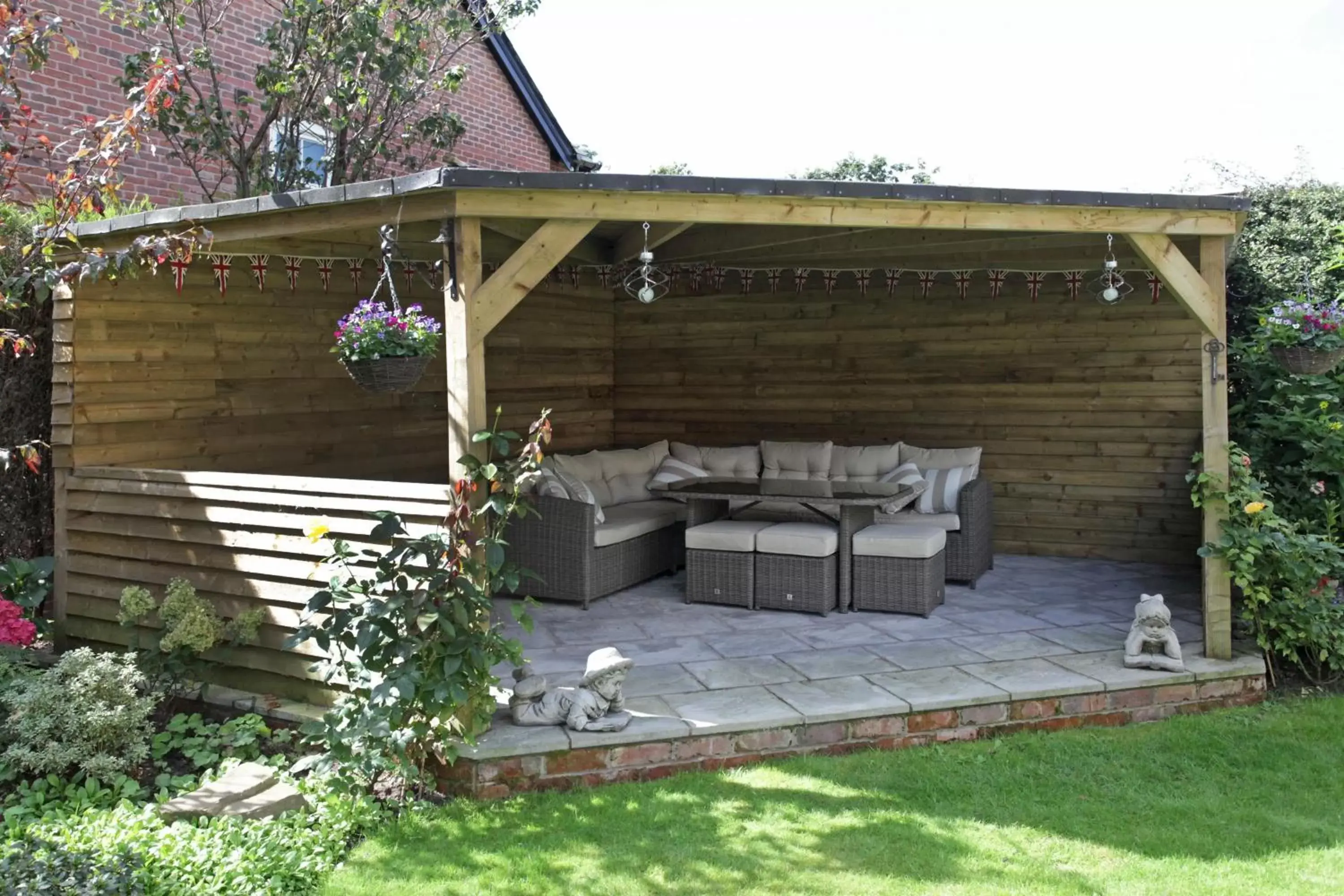 Garden, Patio/Outdoor Area in The Hinton Guest House