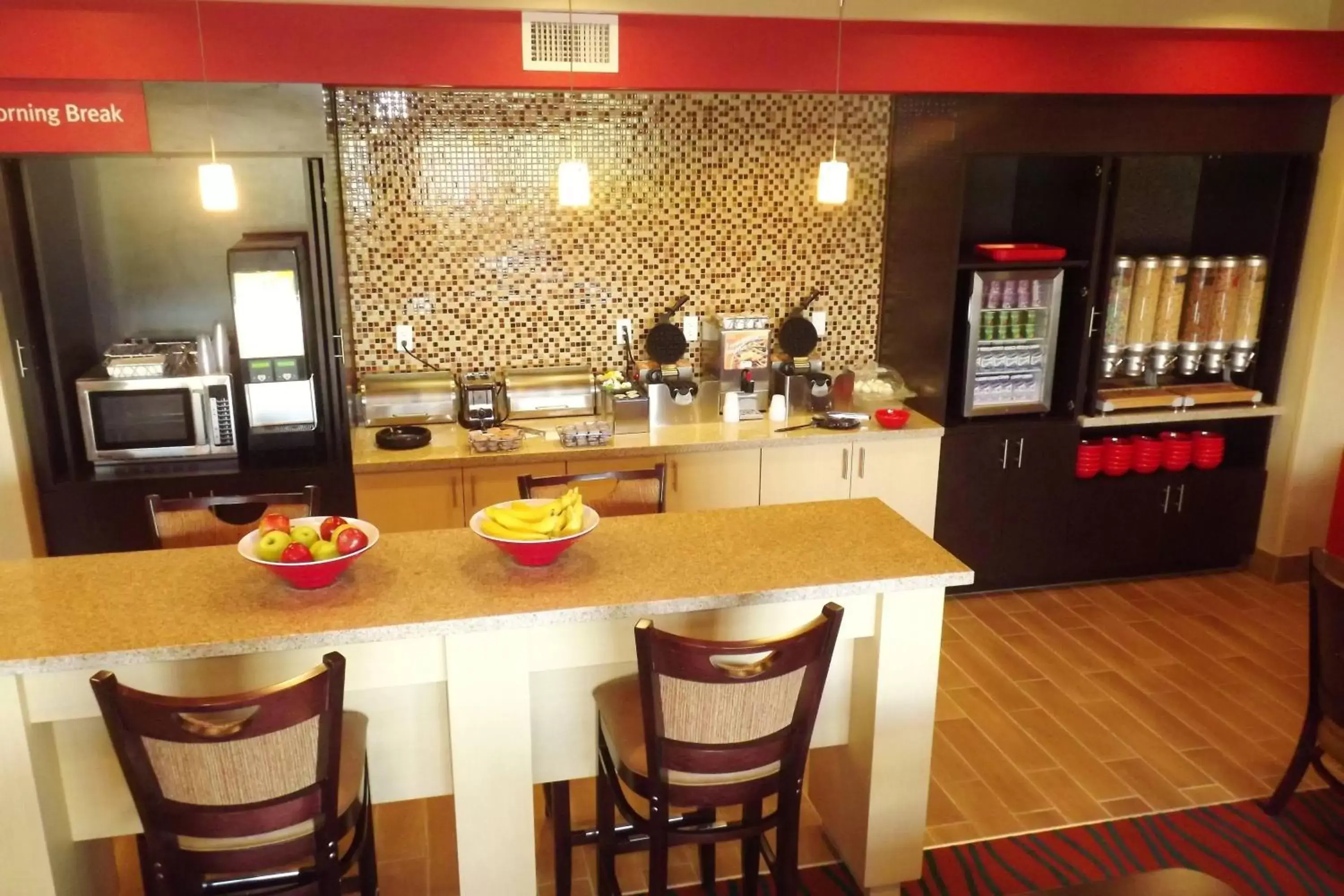 Breakfast, Kitchen/Kitchenette in TownePlace Suites Richland Columbia Point