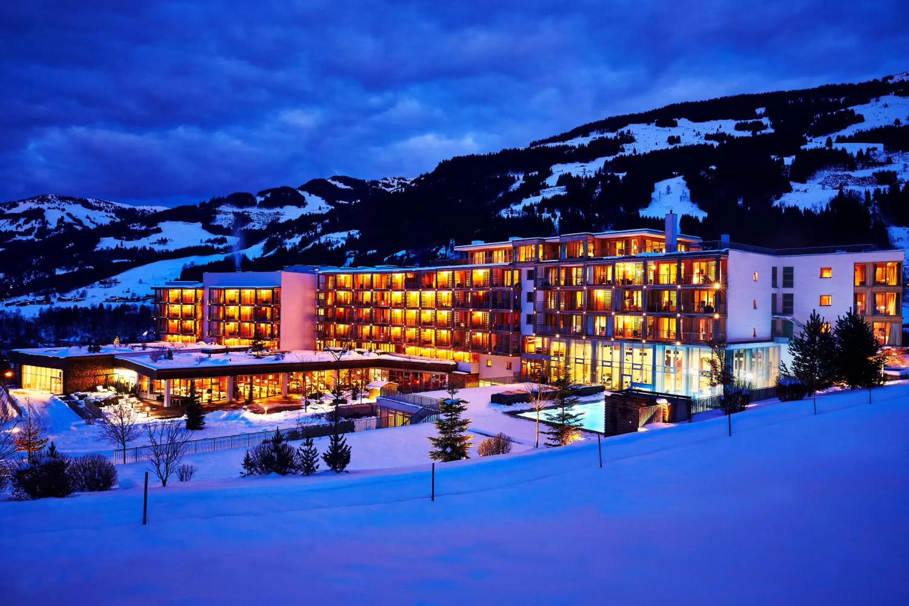 Property building, Winter in Kempinski Hotel Das Tirol