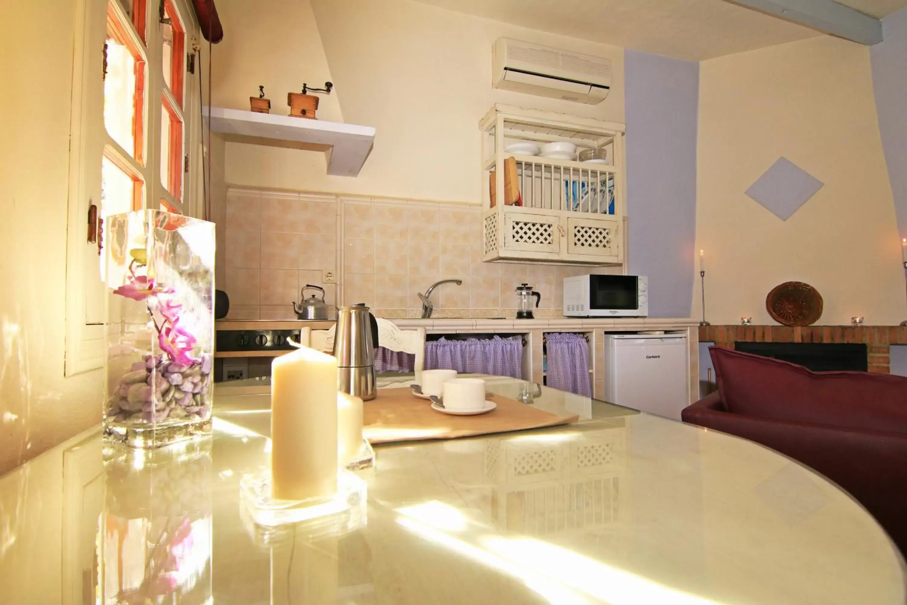 Dining area, Kitchen/Kitchenette in Casas Rurales Los Algarrobales