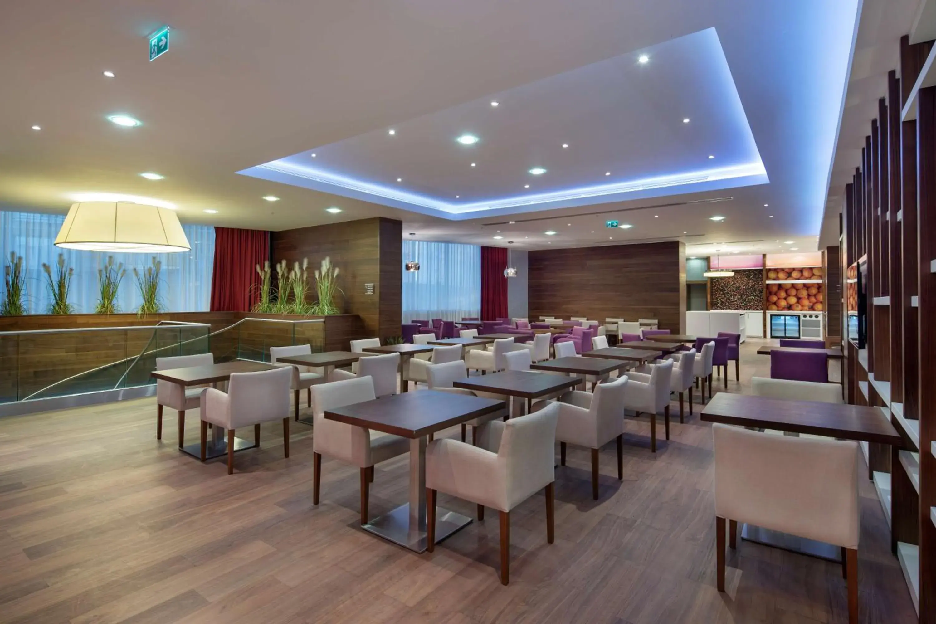 Lobby or reception, Restaurant/Places to Eat in Hampton by Hilton Istanbul Kayasehir