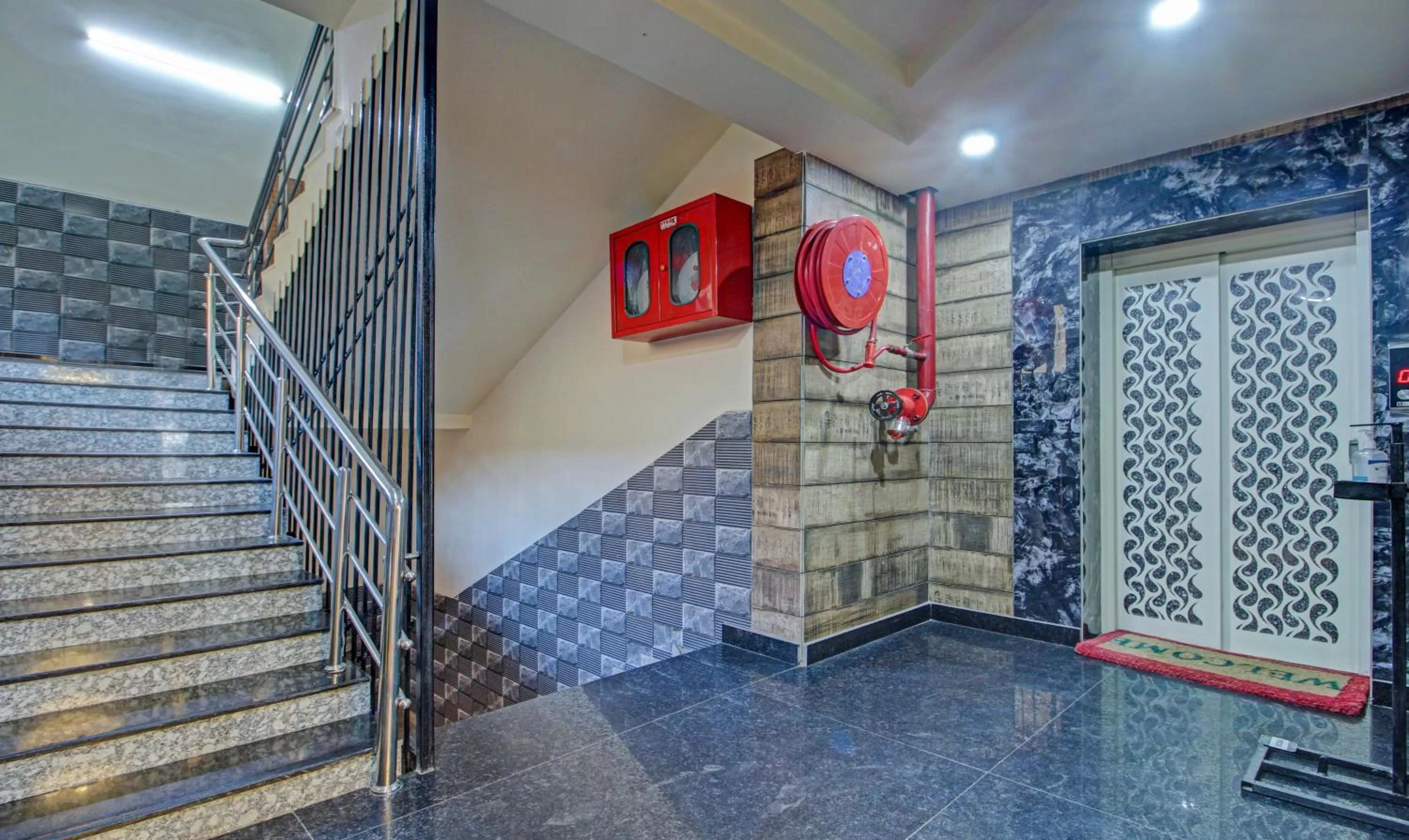 Lobby or reception in Treebo Golden Heights