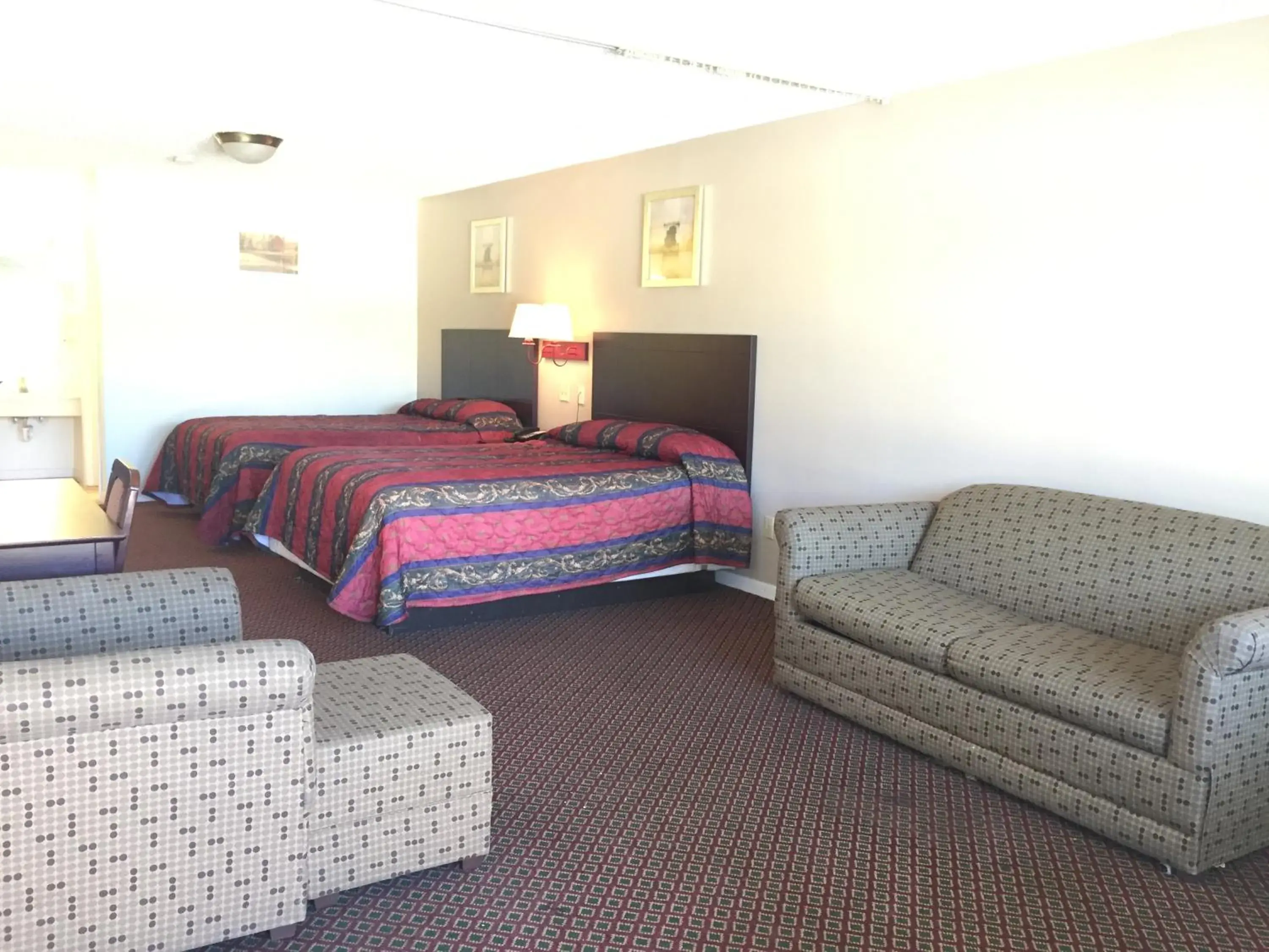 Bedroom, Room Photo in Royal Inn Abilene