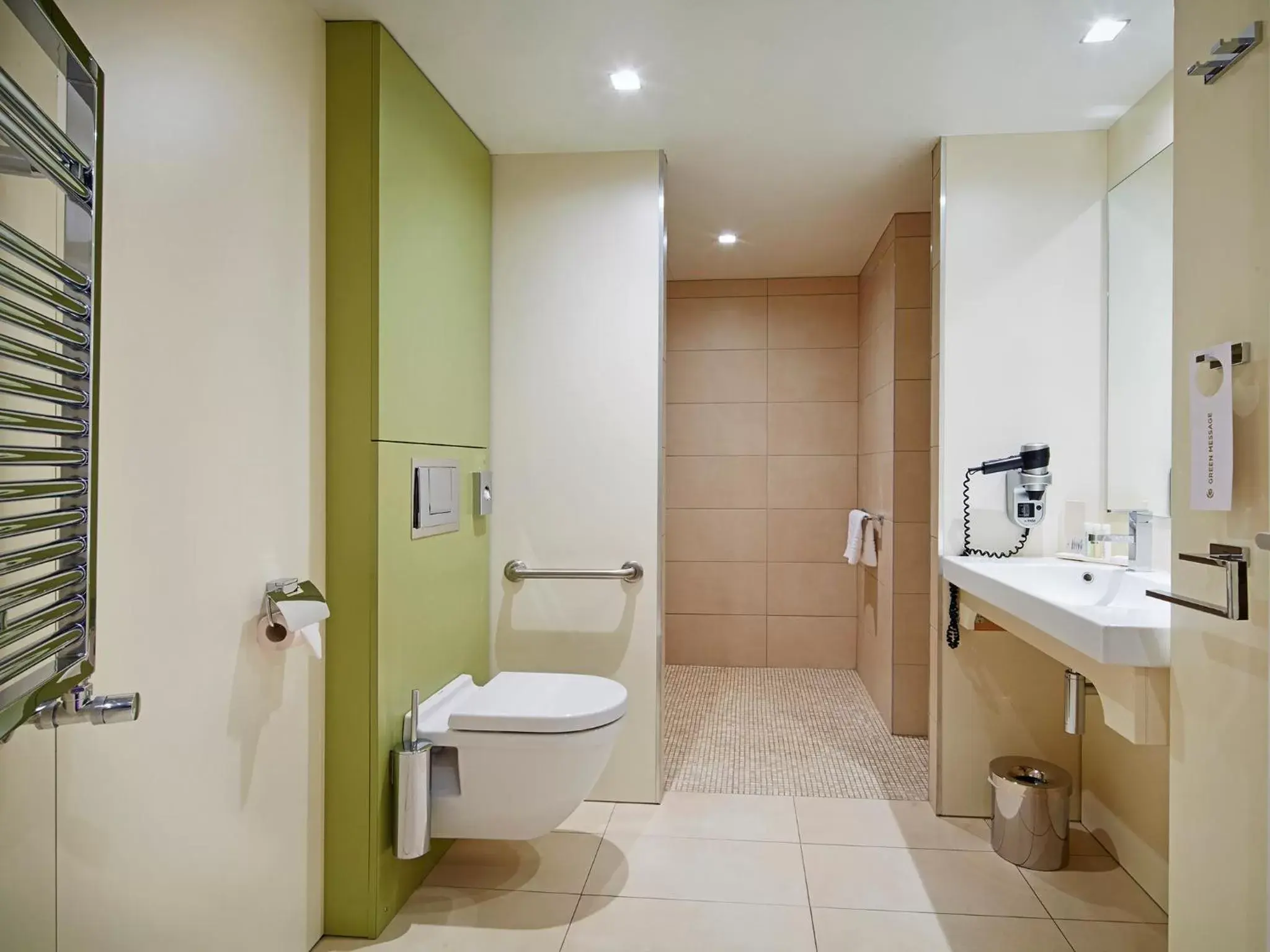 Shower, Bathroom in Golden Tulip Amnéville