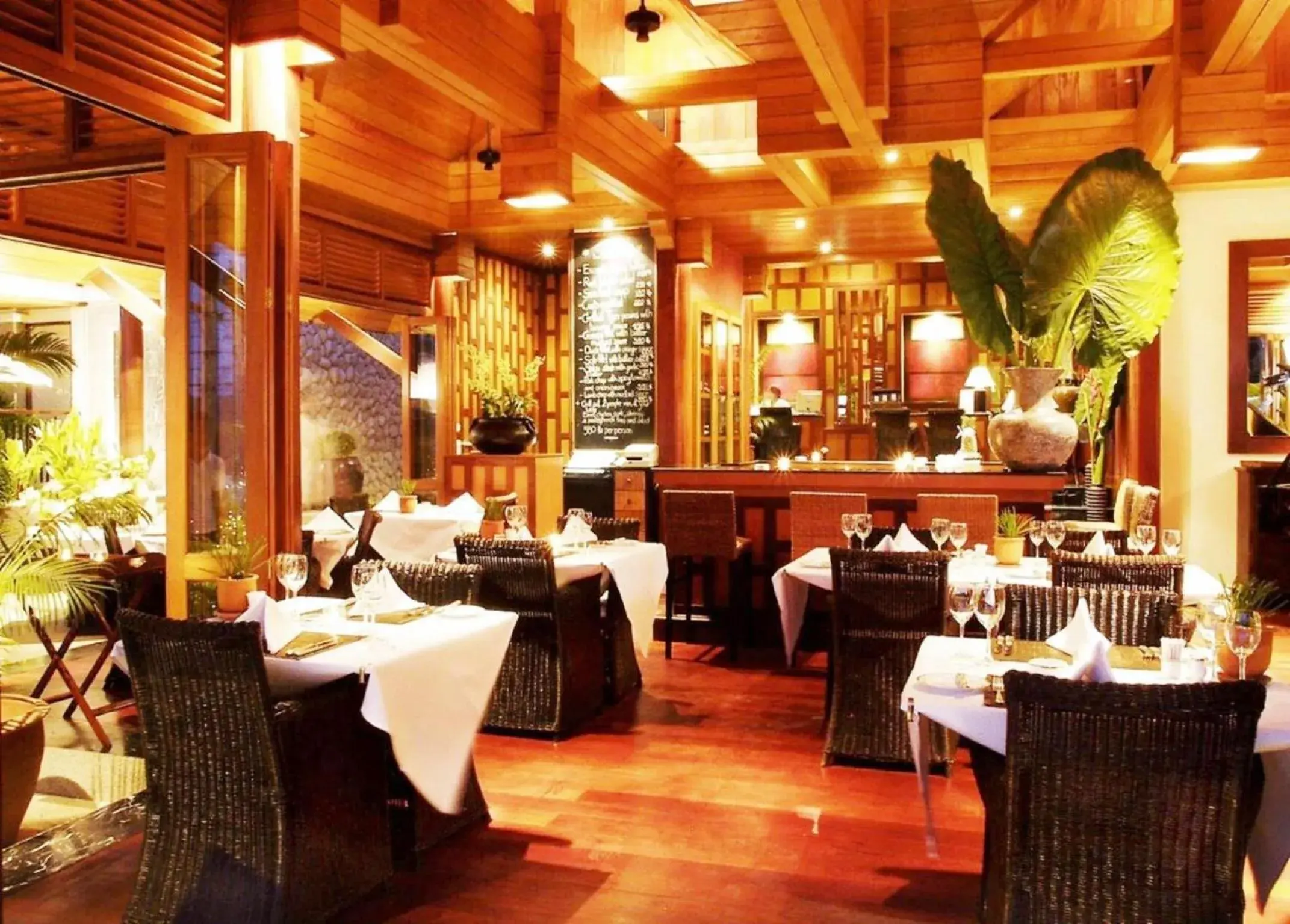 Restaurant/places to eat in Baan Yin Dee Boutique Resort Phuket - SHA Plus Restaurant/places to eat in Baan Yin Dee Boutique Resort Phuket - SHA Plus