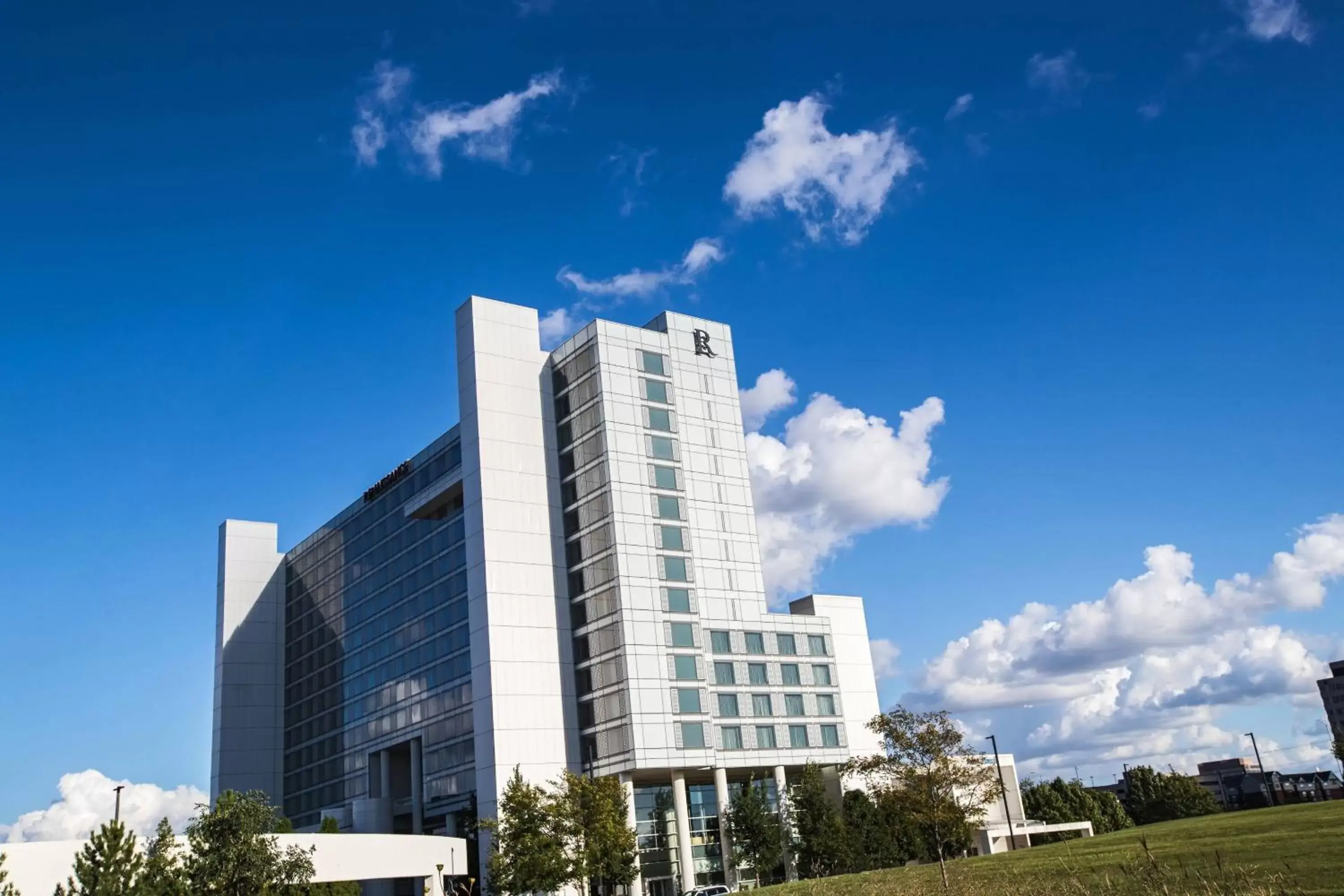 Property Building in Renaissance Schaumburg Convention Center Hotel