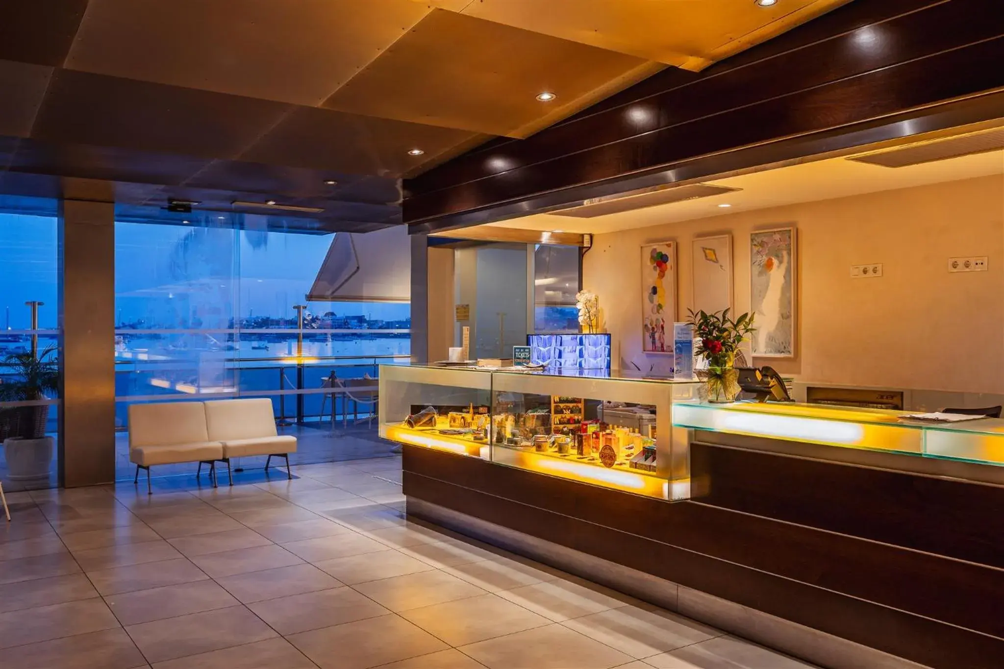 Lobby or reception in Hotel Simbad Ibiza & Spa