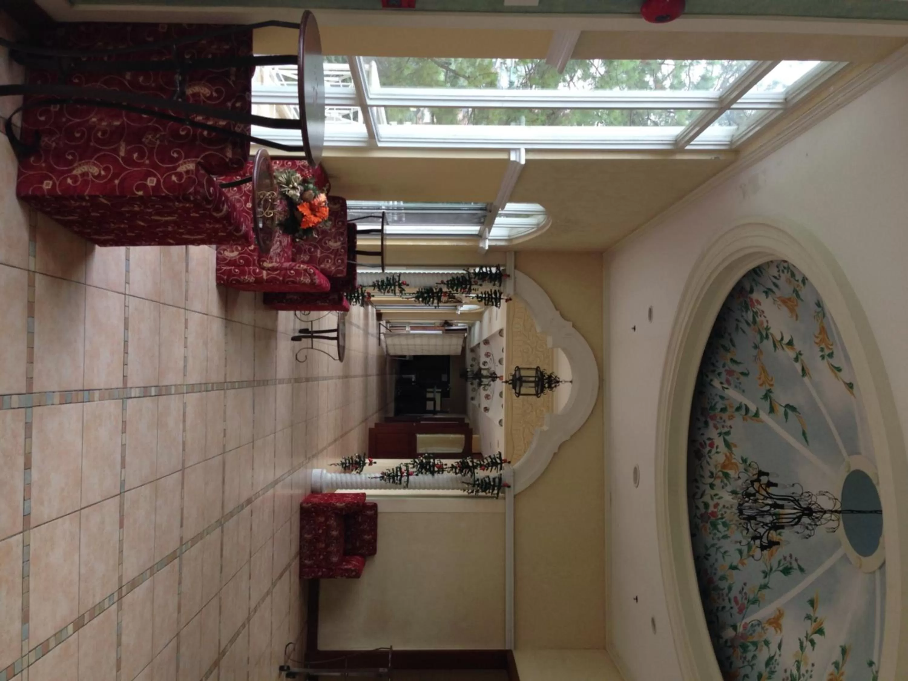 Lobby or reception in Hotel Elizabeth - Baguio