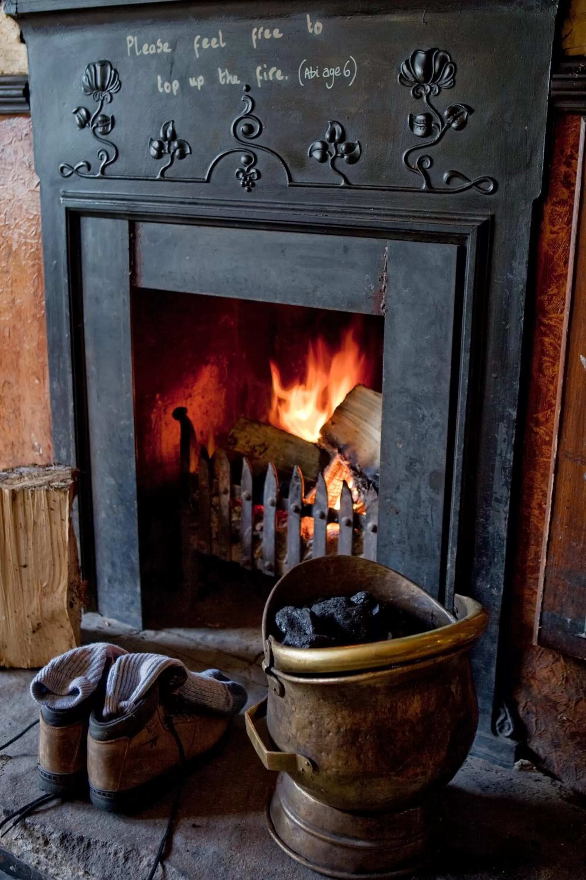 Lounge or bar in The Royal Oak Inn
