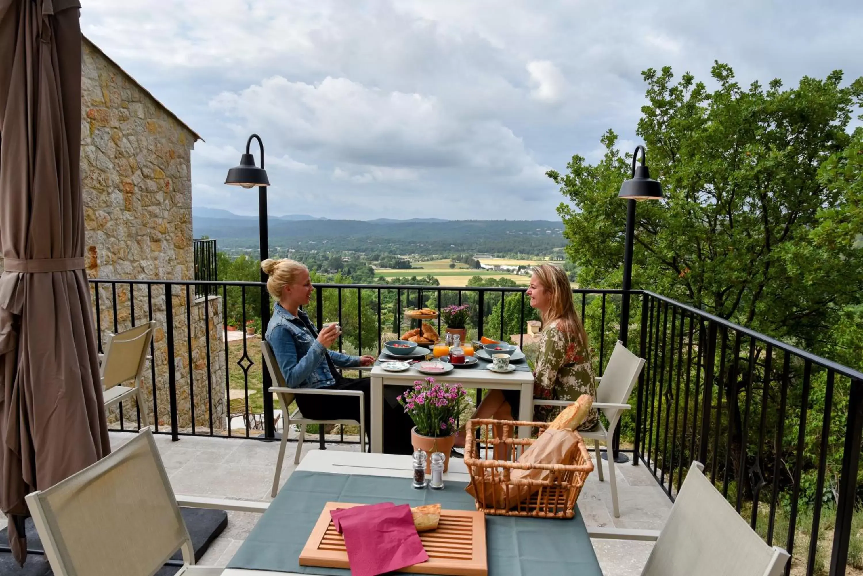 Balcony/Terrace in Chambre d'hôtes Cottes