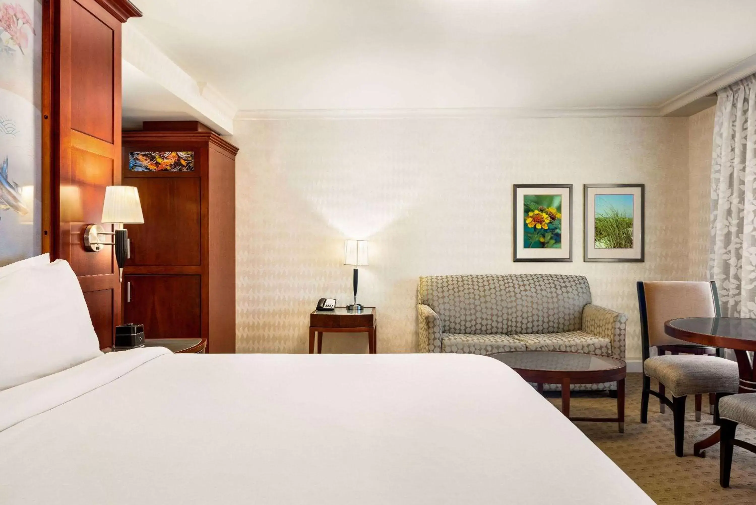 Photo of the whole room, Bed in Viana Hotel and Spa, Trademark Collection by Wyndham