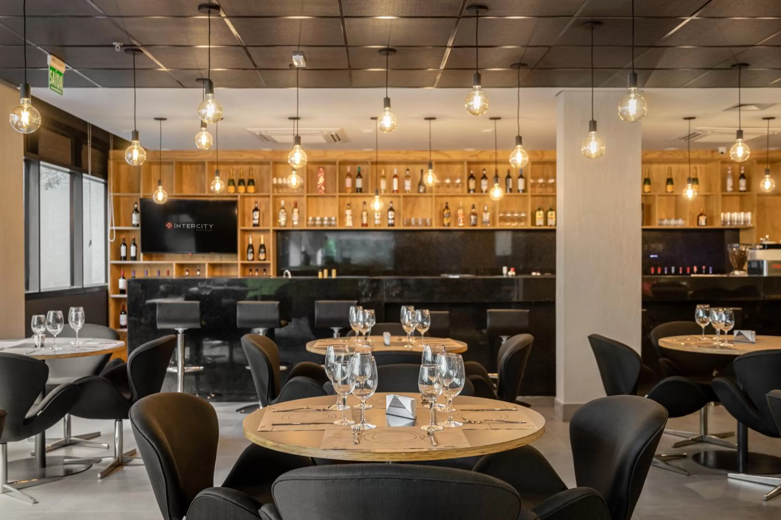 Restaurant/places to eat in Intercity Canoas