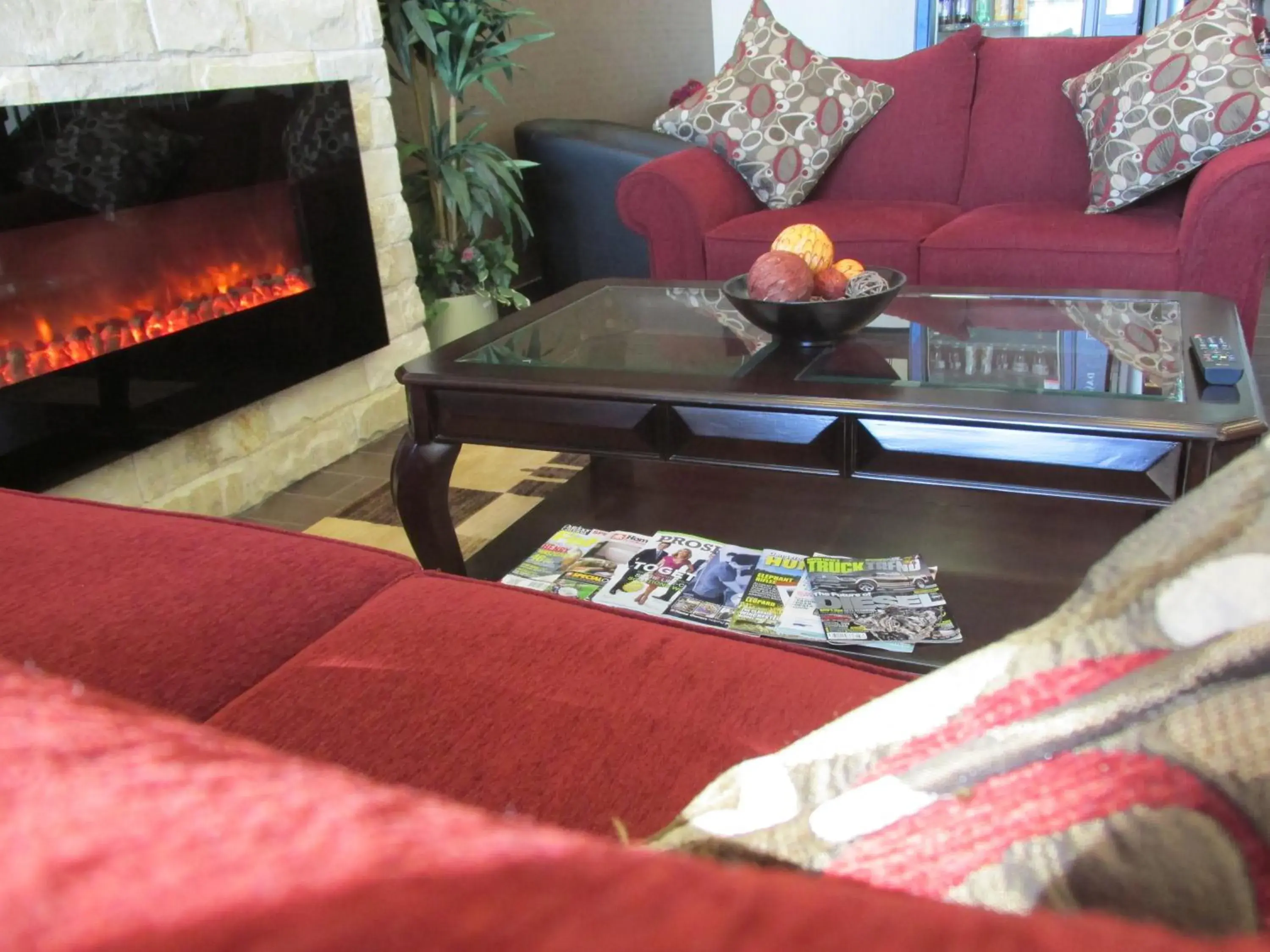 Living room, Seating Area in Sigma Inn & Suites