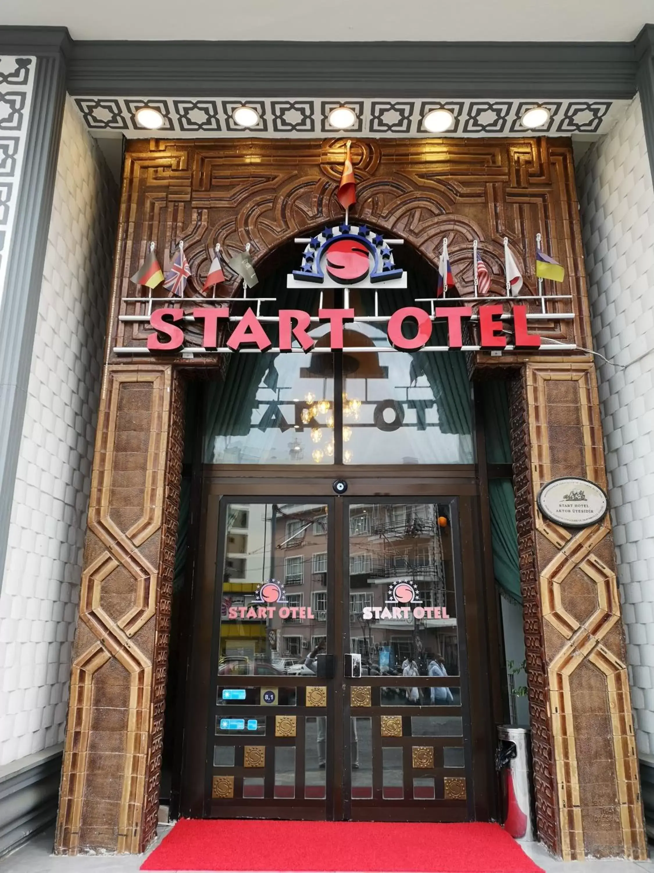 Facade/entrance in Start Hotel