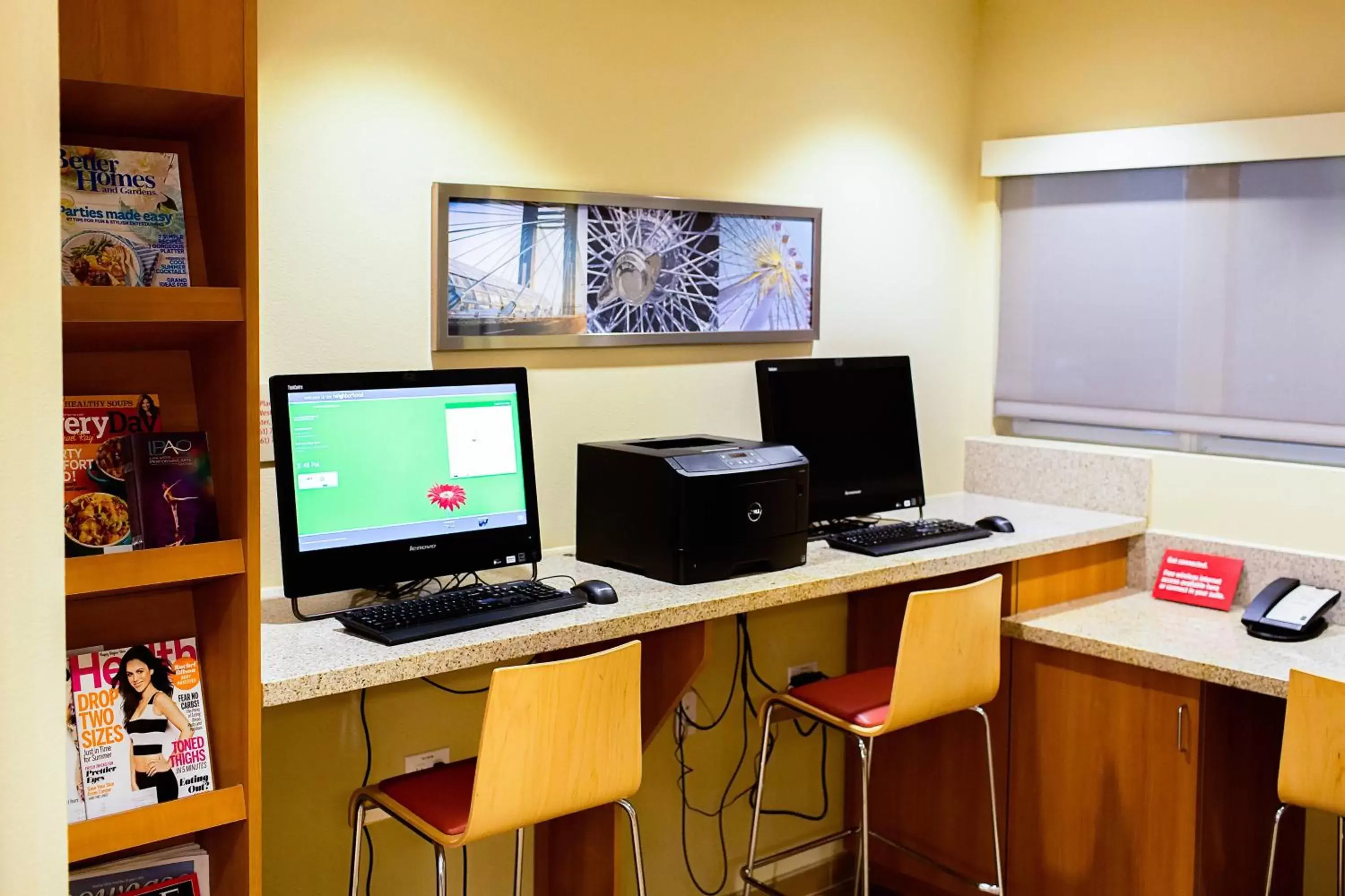 Business facilities in TownePlace Suites by Marriott Lancaster