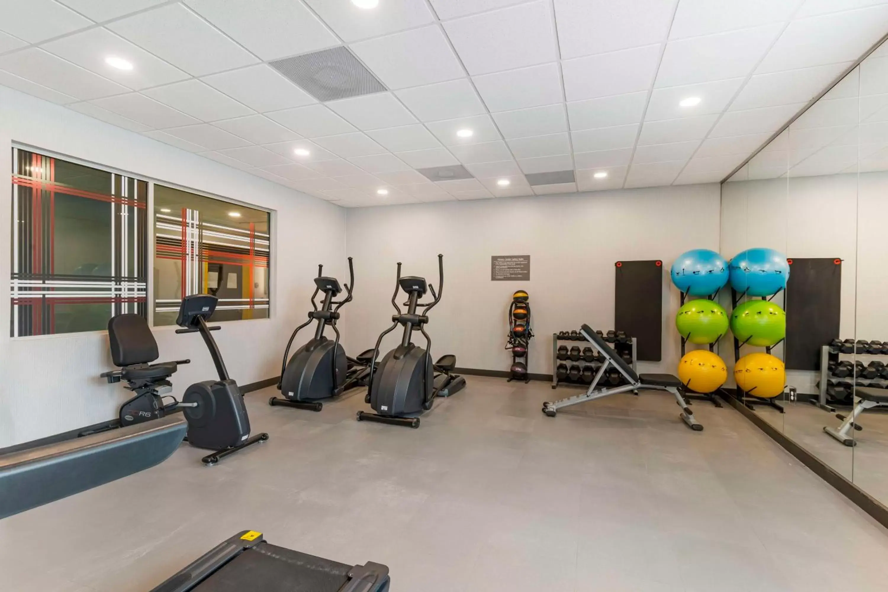 Fitness centre/facilities, Fitness Center/Facilities in GLo Best Western Pooler - Savannah Airport Hotel