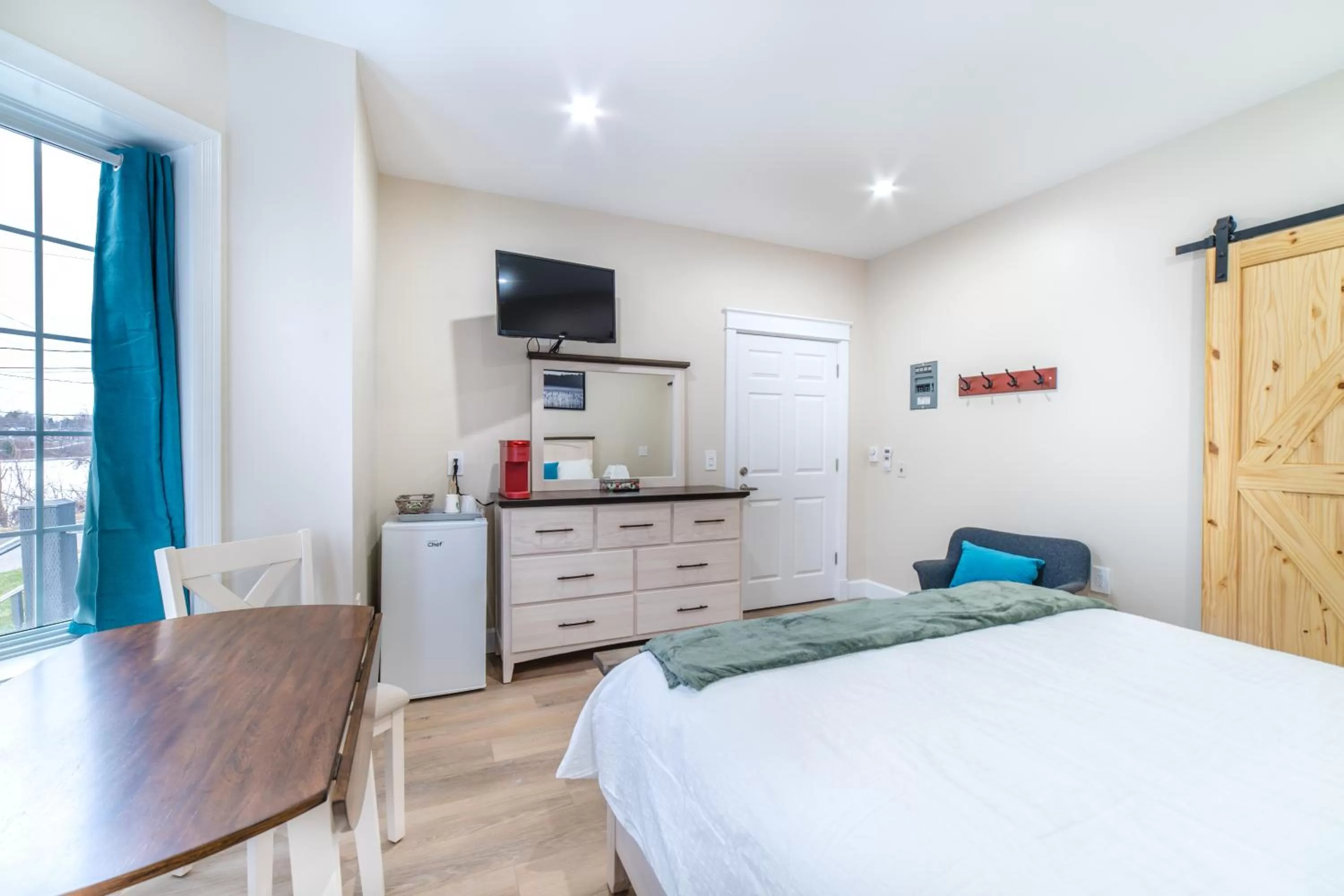 Bed in Riverside Inn