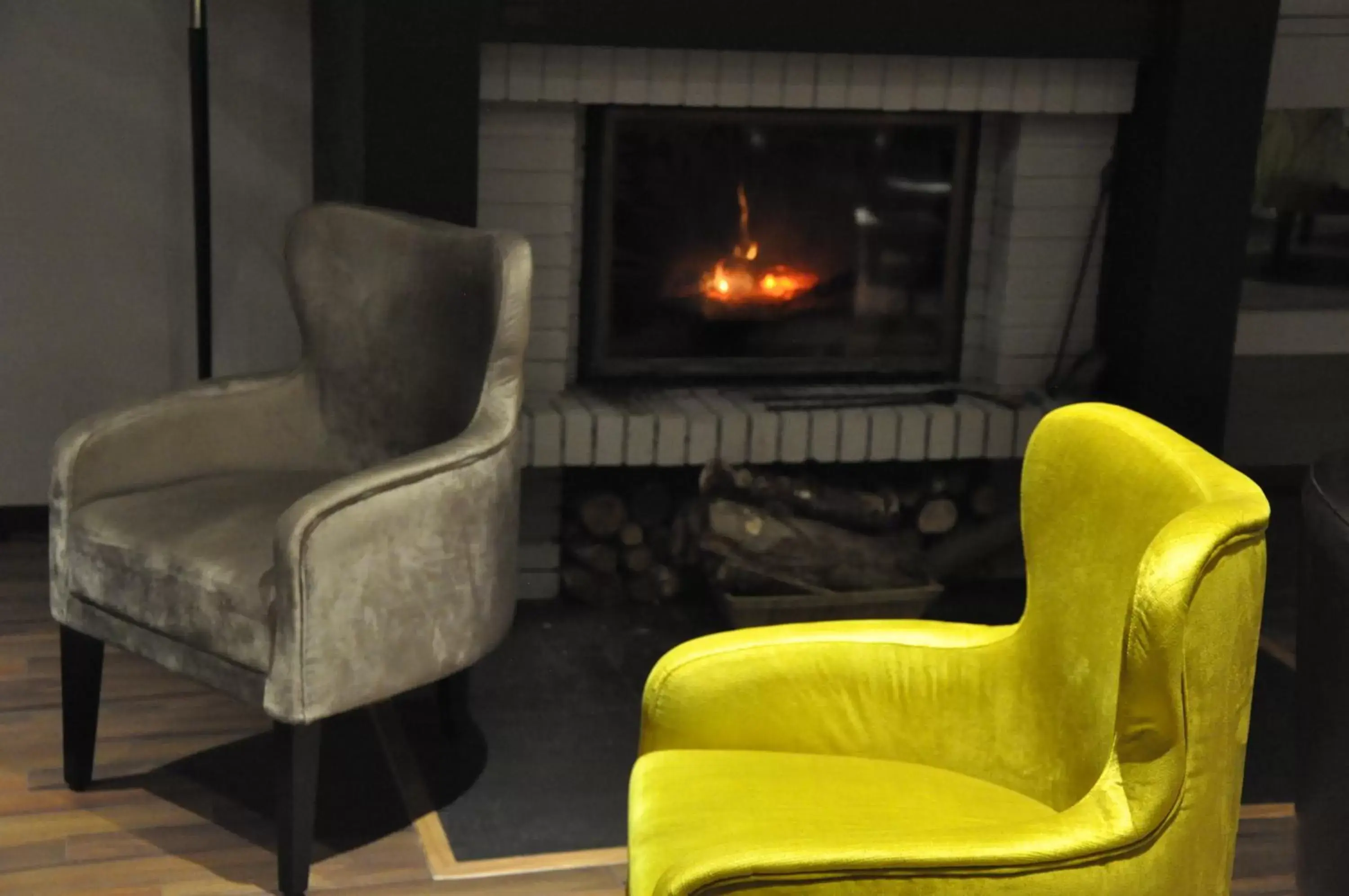 Living room, Seating Area in The Originals City, Hôtel Les Caps, Saint-Brieuc Est