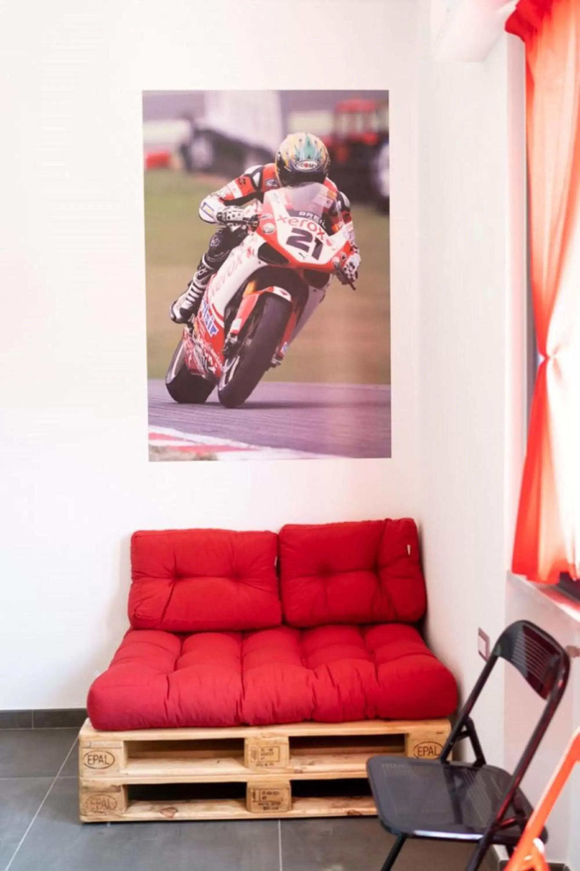 Photo of the whole room, Seating Area in Italian Piston House Sport Moto Rent