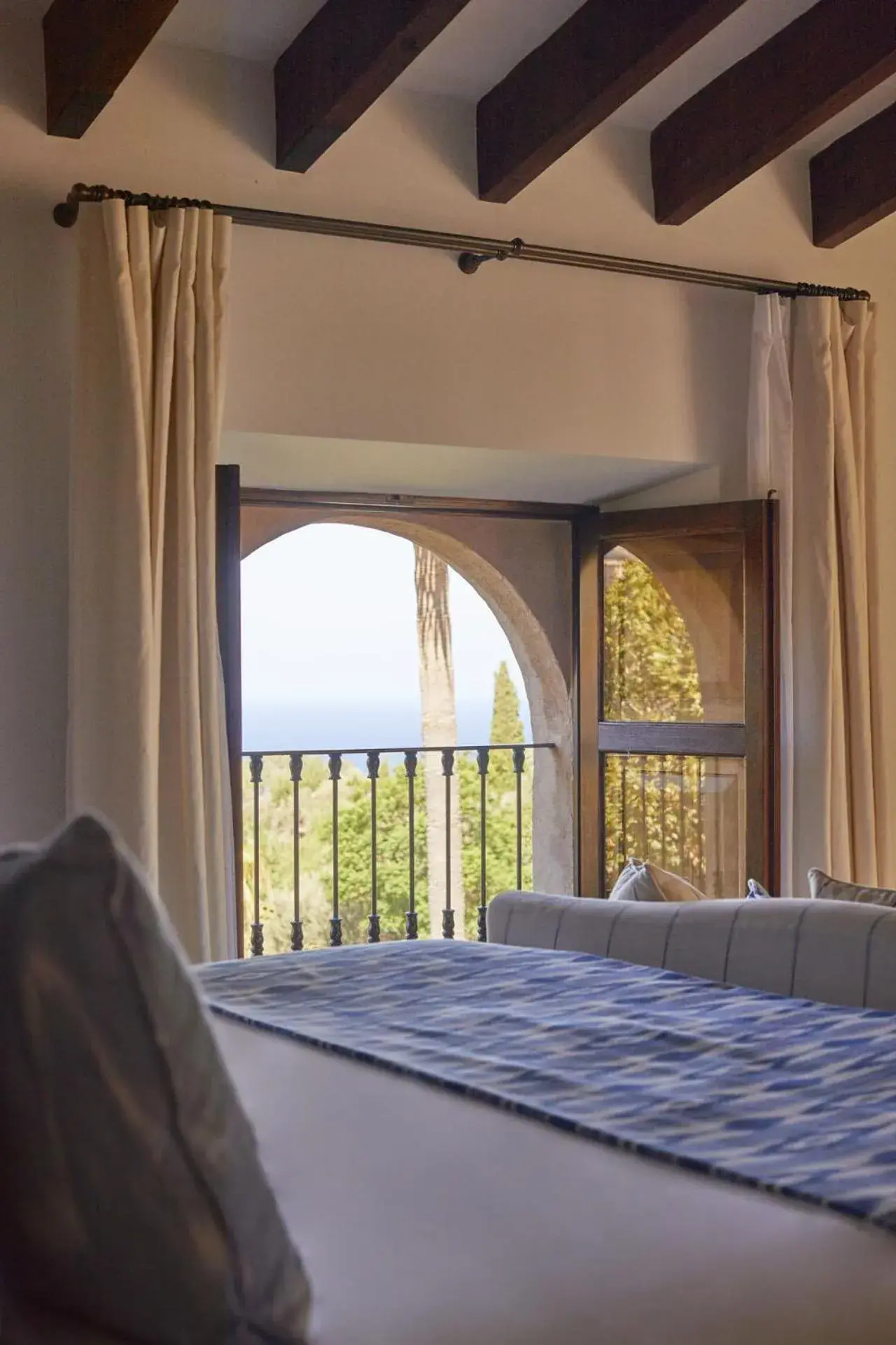 Bedroom, Bed in La Residencia, A Belmond Hotel, Mallorca