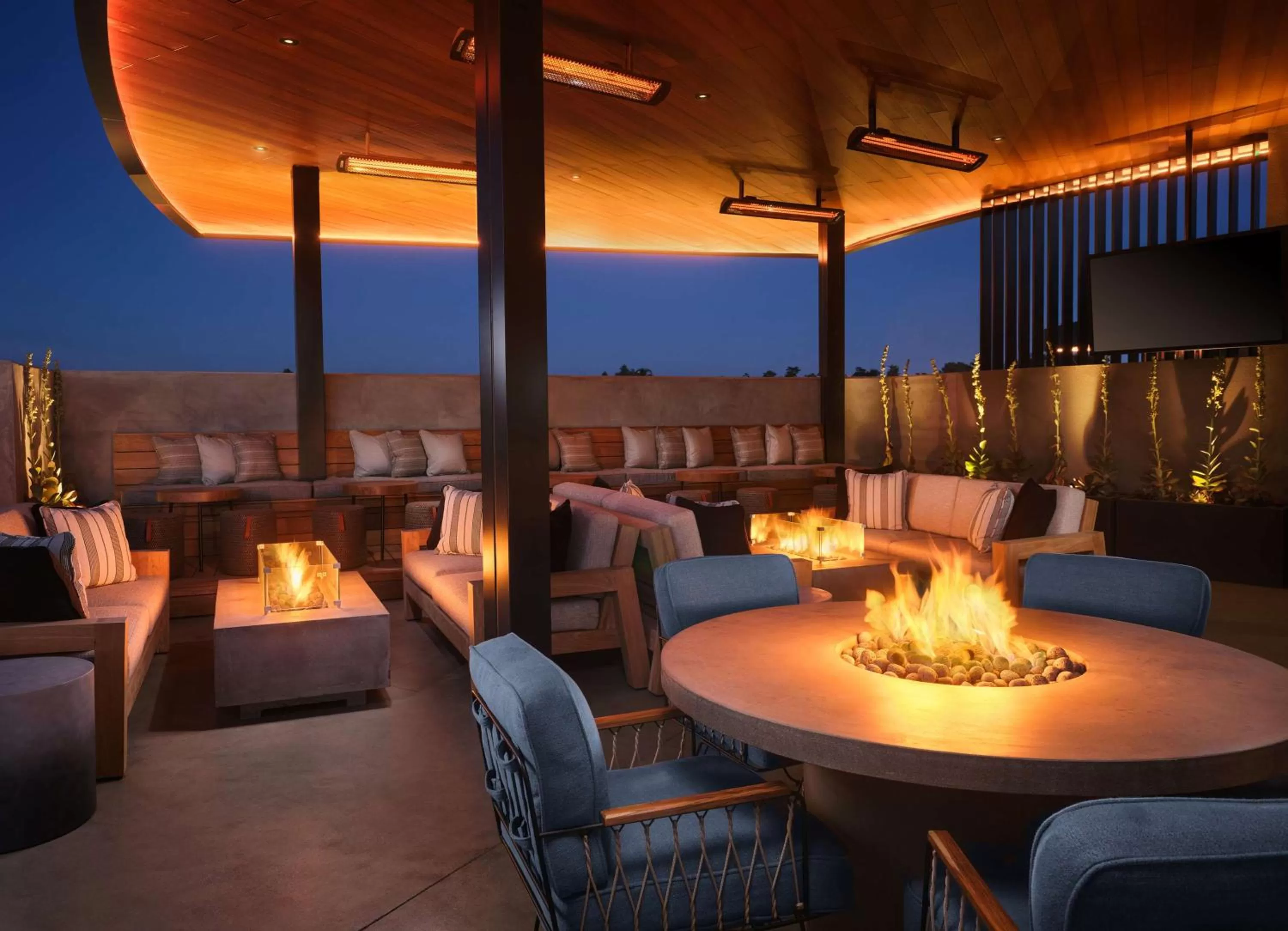 Lounge or bar in Alila Marea Beach Resort Encinitas, a Hyatt Resort