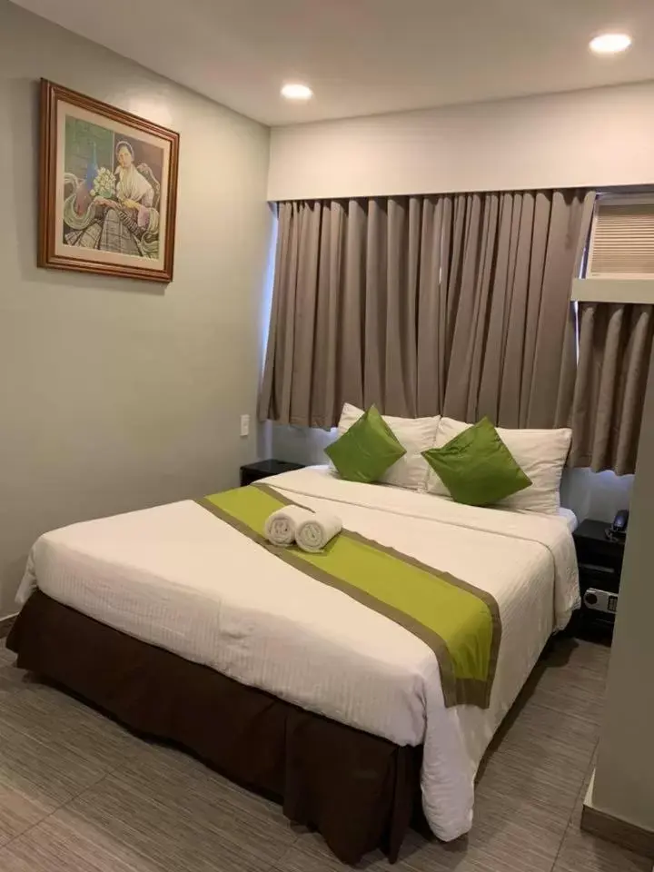 Bed in Cebu R Hotel Capitol