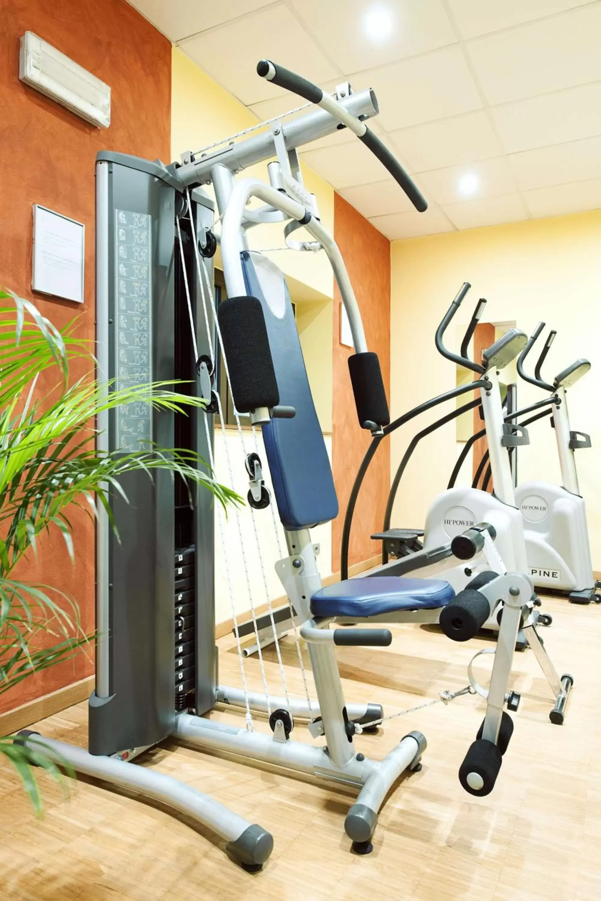 Spa and wellness centre/facilities, Fitness Center/Facilities in NH Timisoara