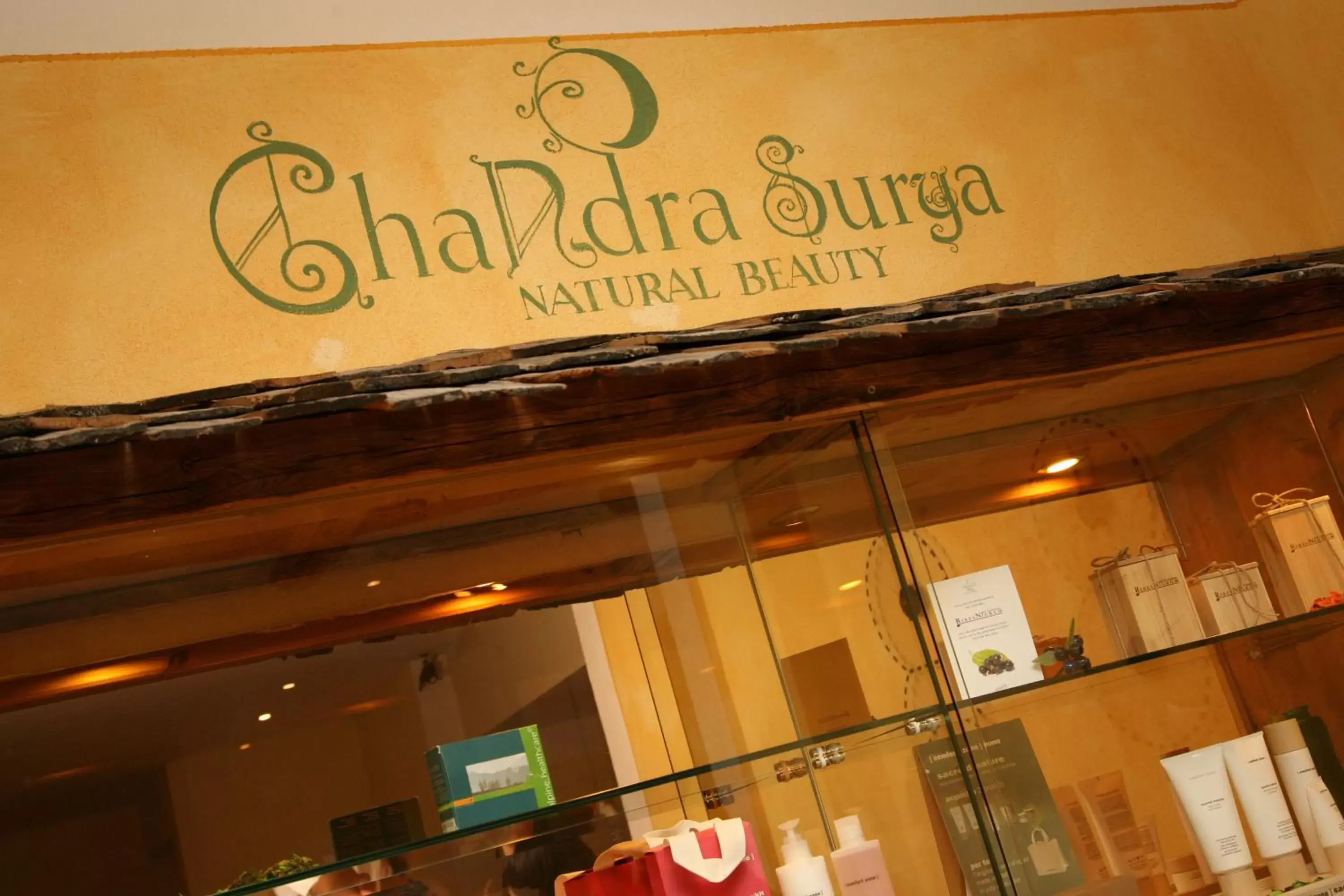 Spa and wellness centre/facilities in Hotel Shandranj