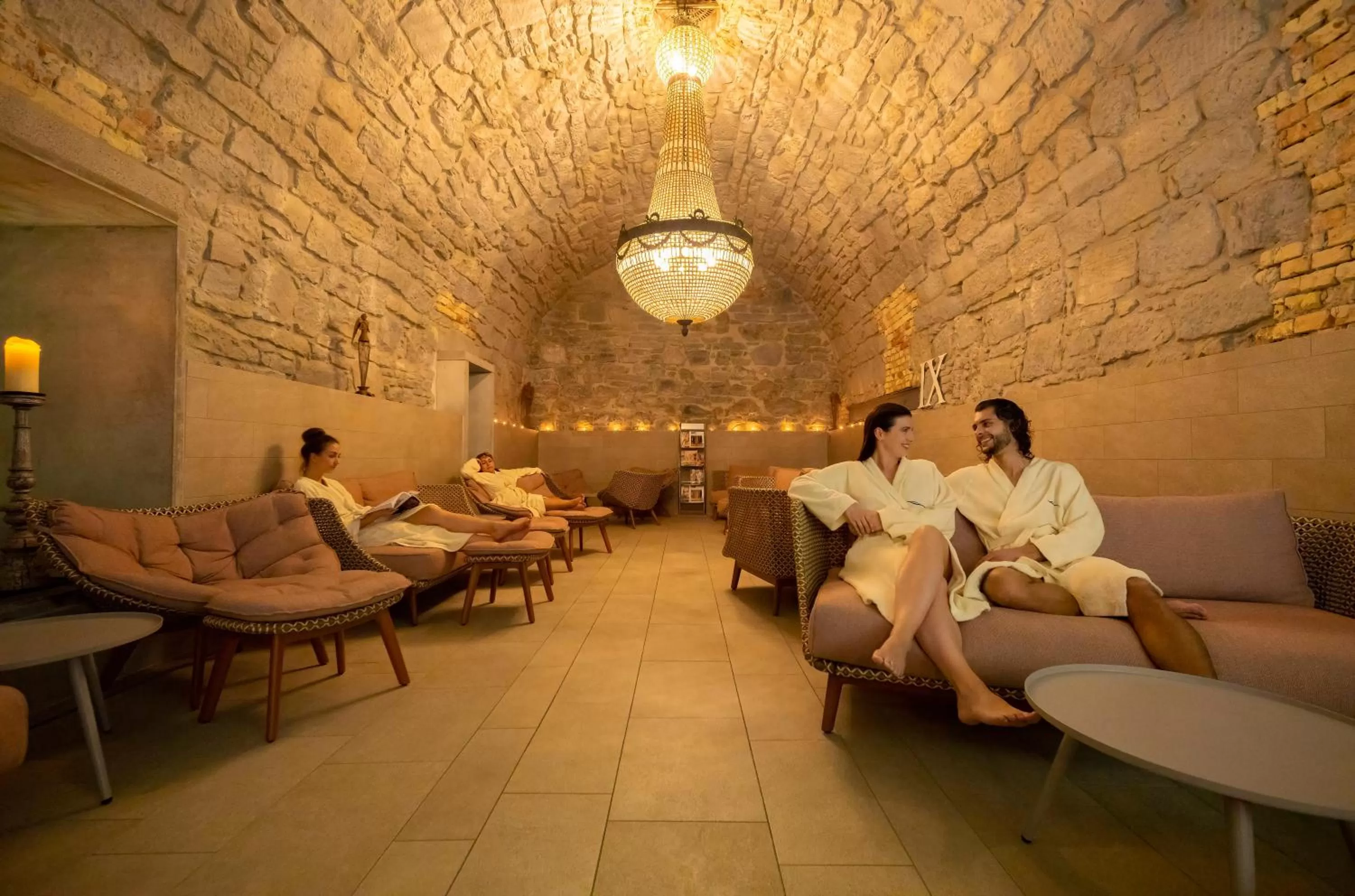 Hot Spring Bath in B2 Hotel Zürich